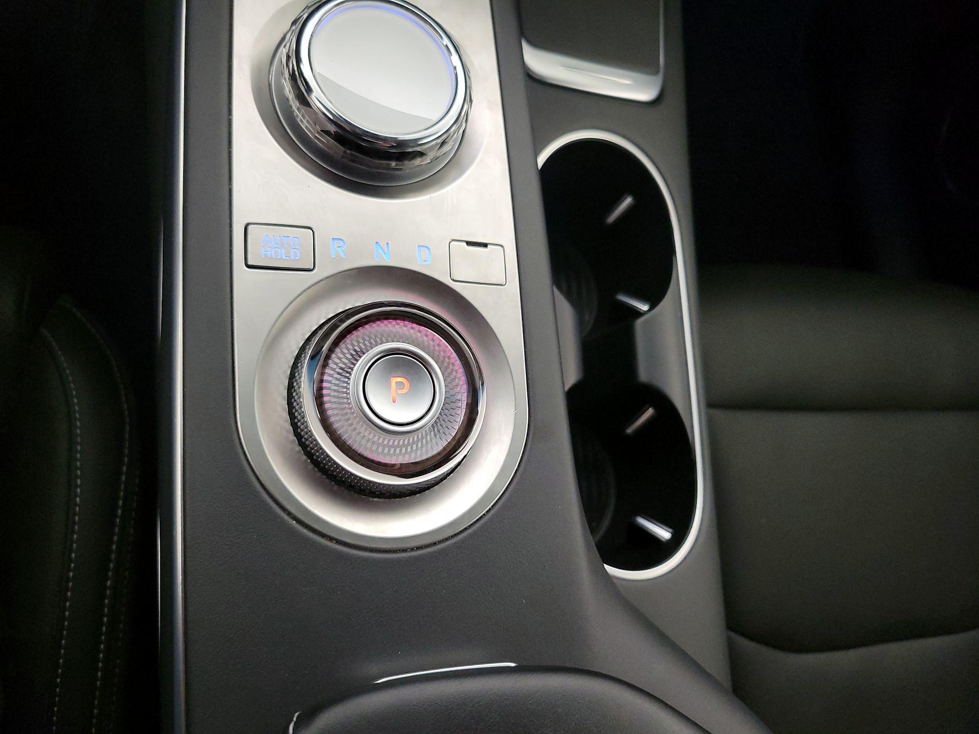 Thumbnail: 2023 Genesis GV70 - 18