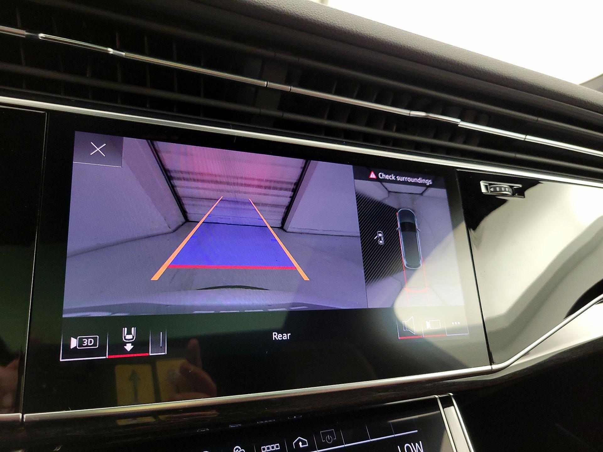 Thumbnail: 2023 Audi Q7 - 15