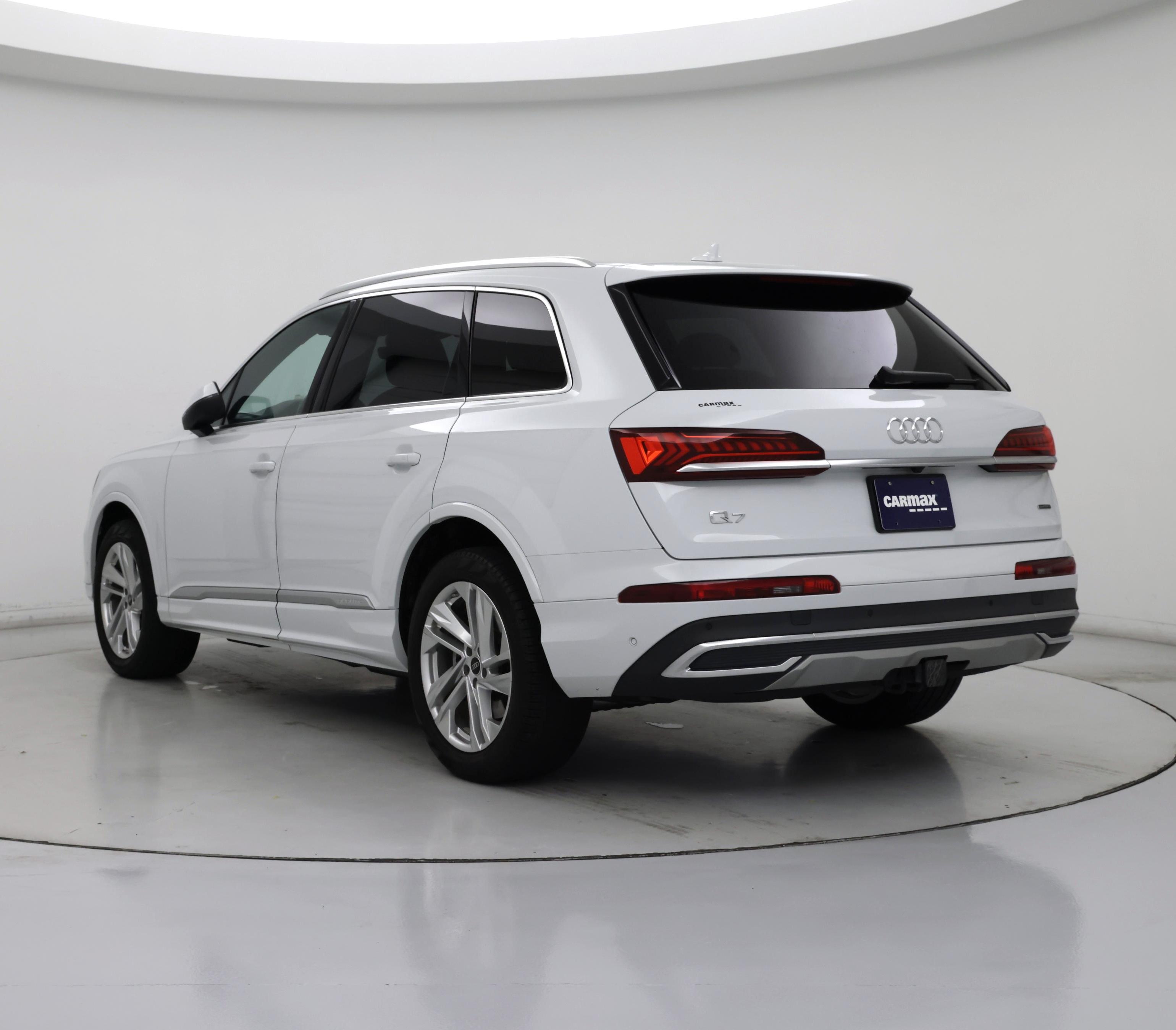 Thumbnail: 2023 Audi Q7 - 2