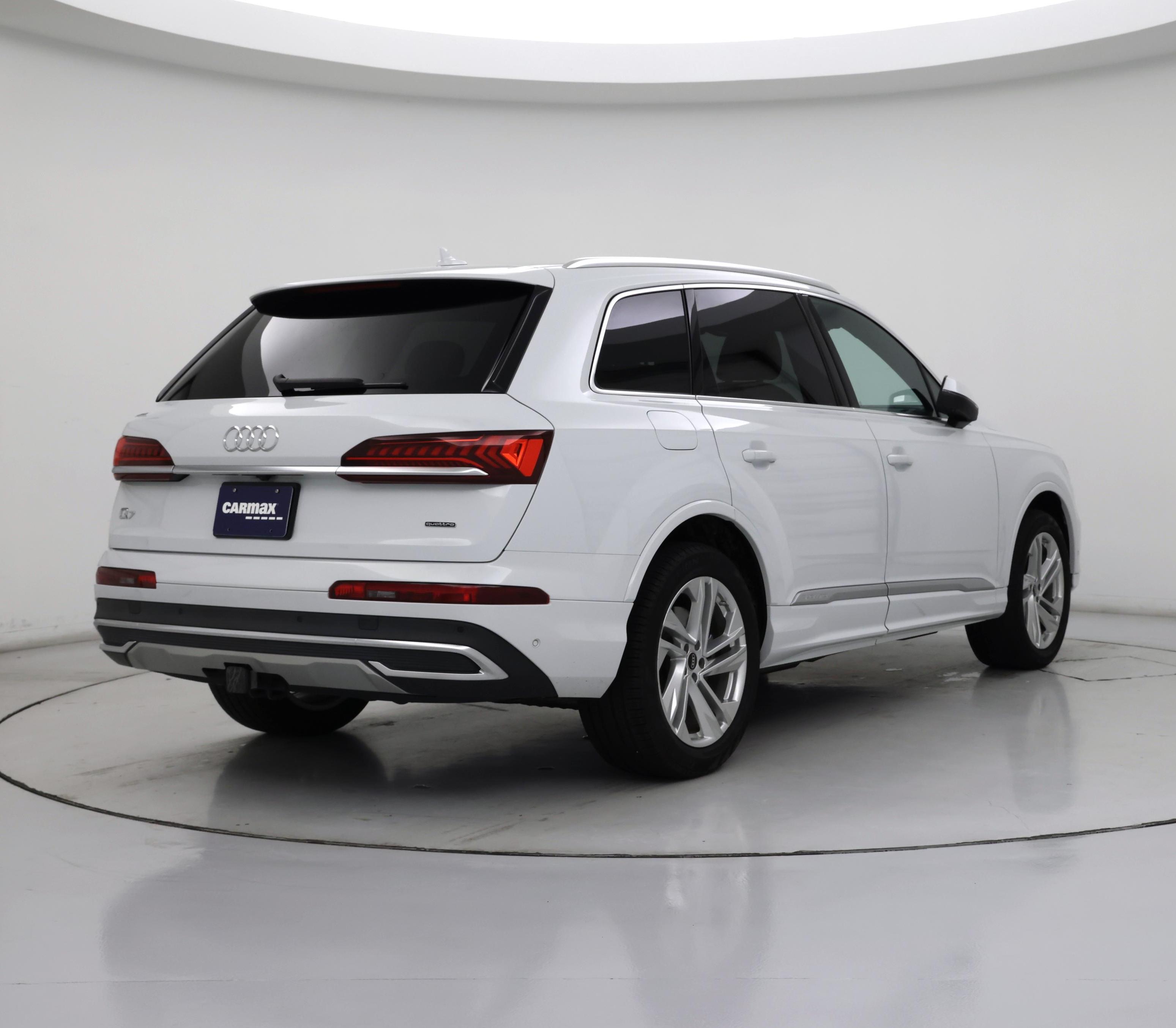 Thumbnail: 2023 Audi Q7 - 8