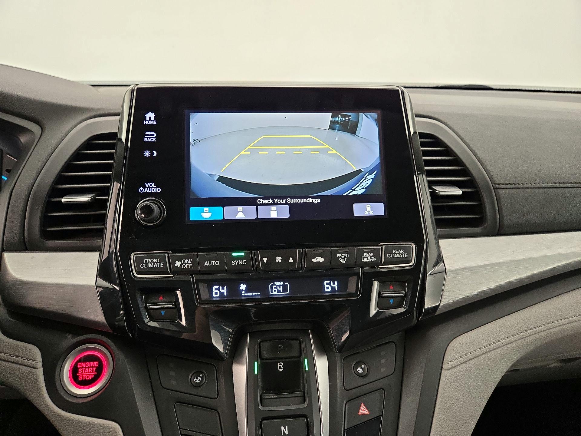 Thumbnail: 2018 Honda Odyssey - 14