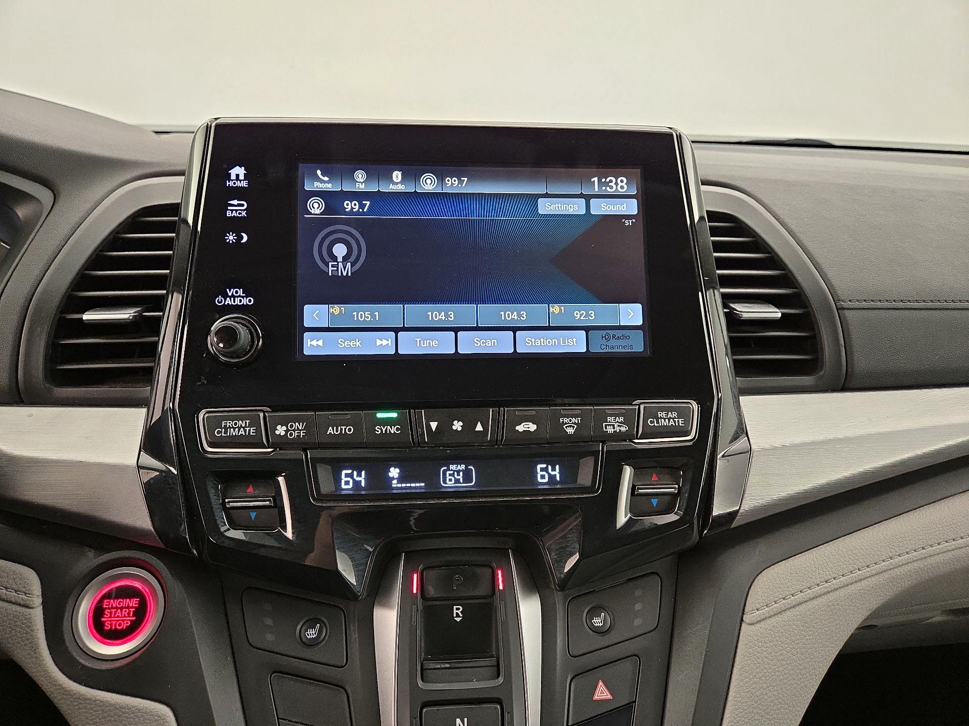 Thumbnail: 2018 Honda Odyssey - 15