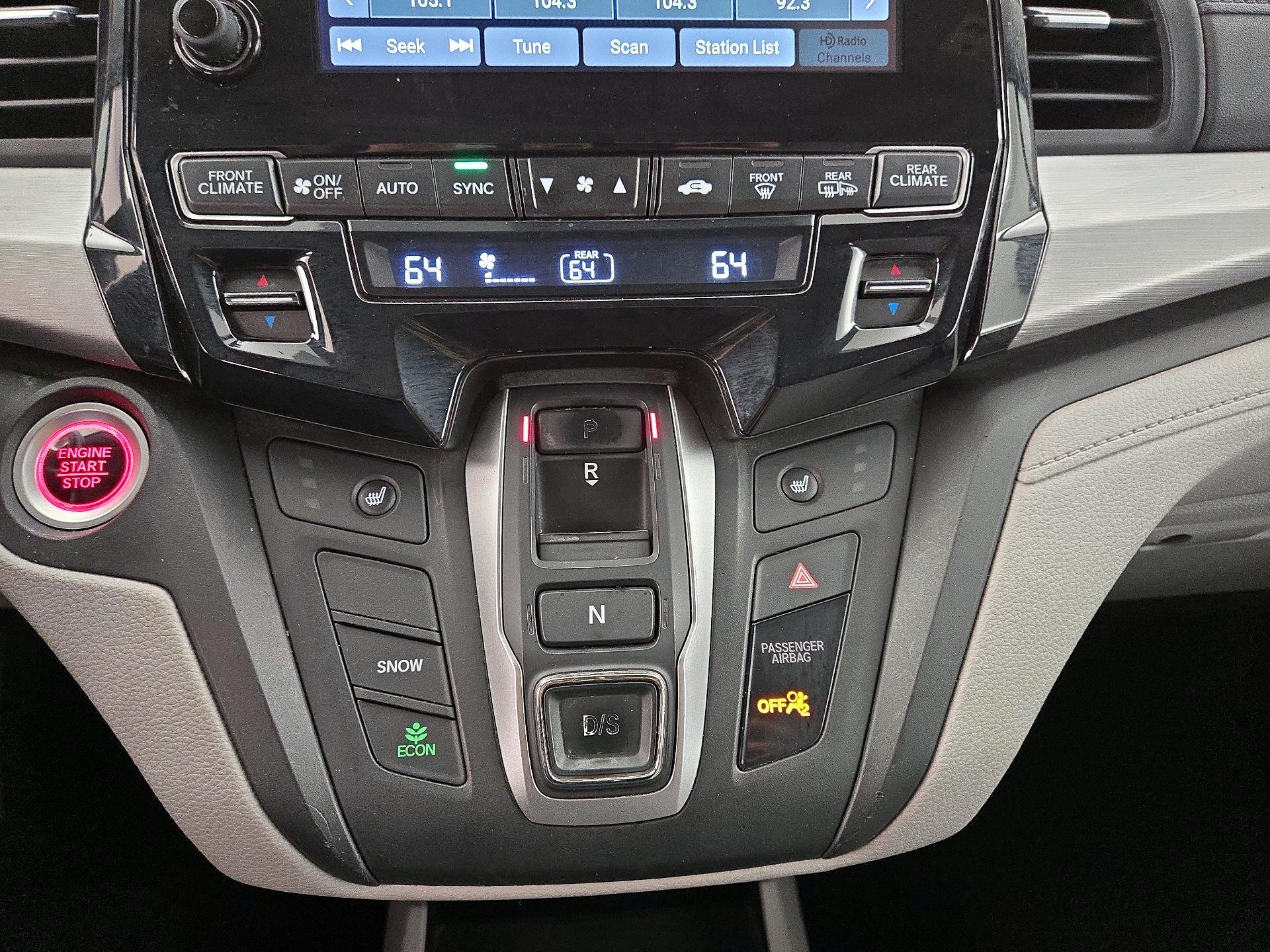 Thumbnail: 2018 Honda Odyssey - 17