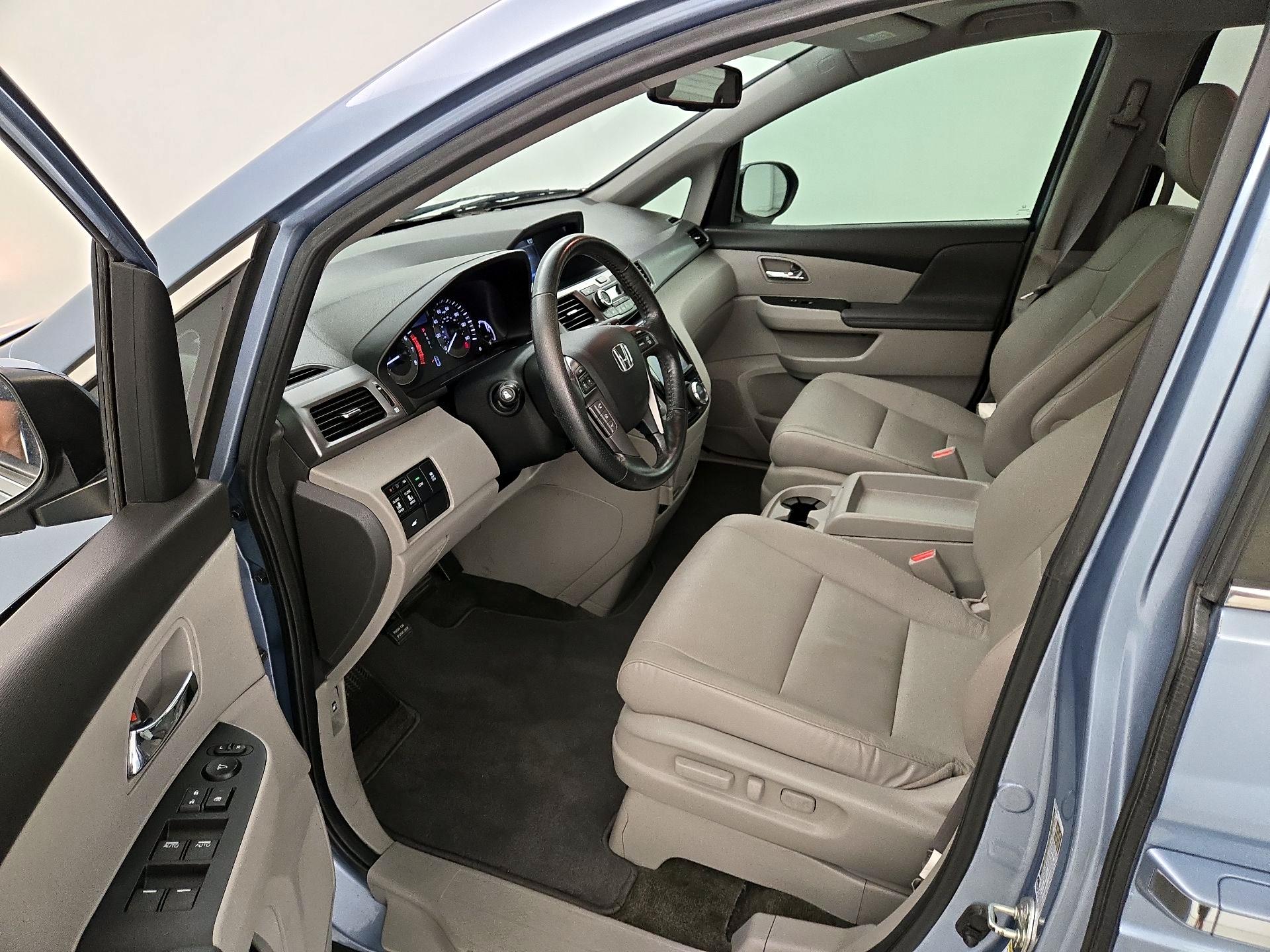 Thumbnail: 2014 Honda Odyssey - 11