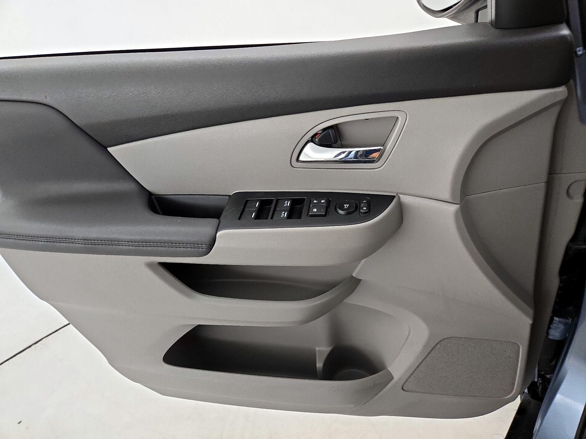 Thumbnail: 2014 Honda Odyssey - 12