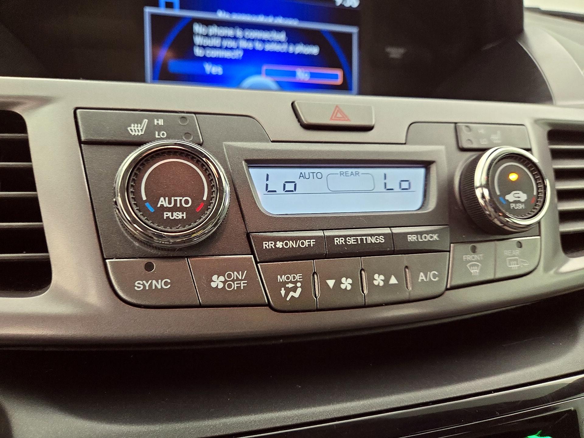 Thumbnail: 2014 Honda Odyssey - 16