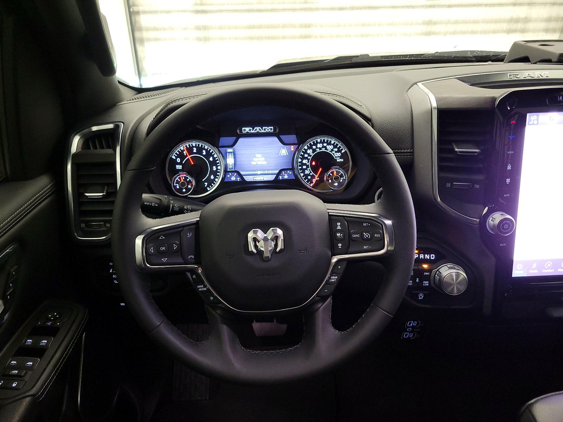 Thumbnail: 2025 RAM 1500 - 10