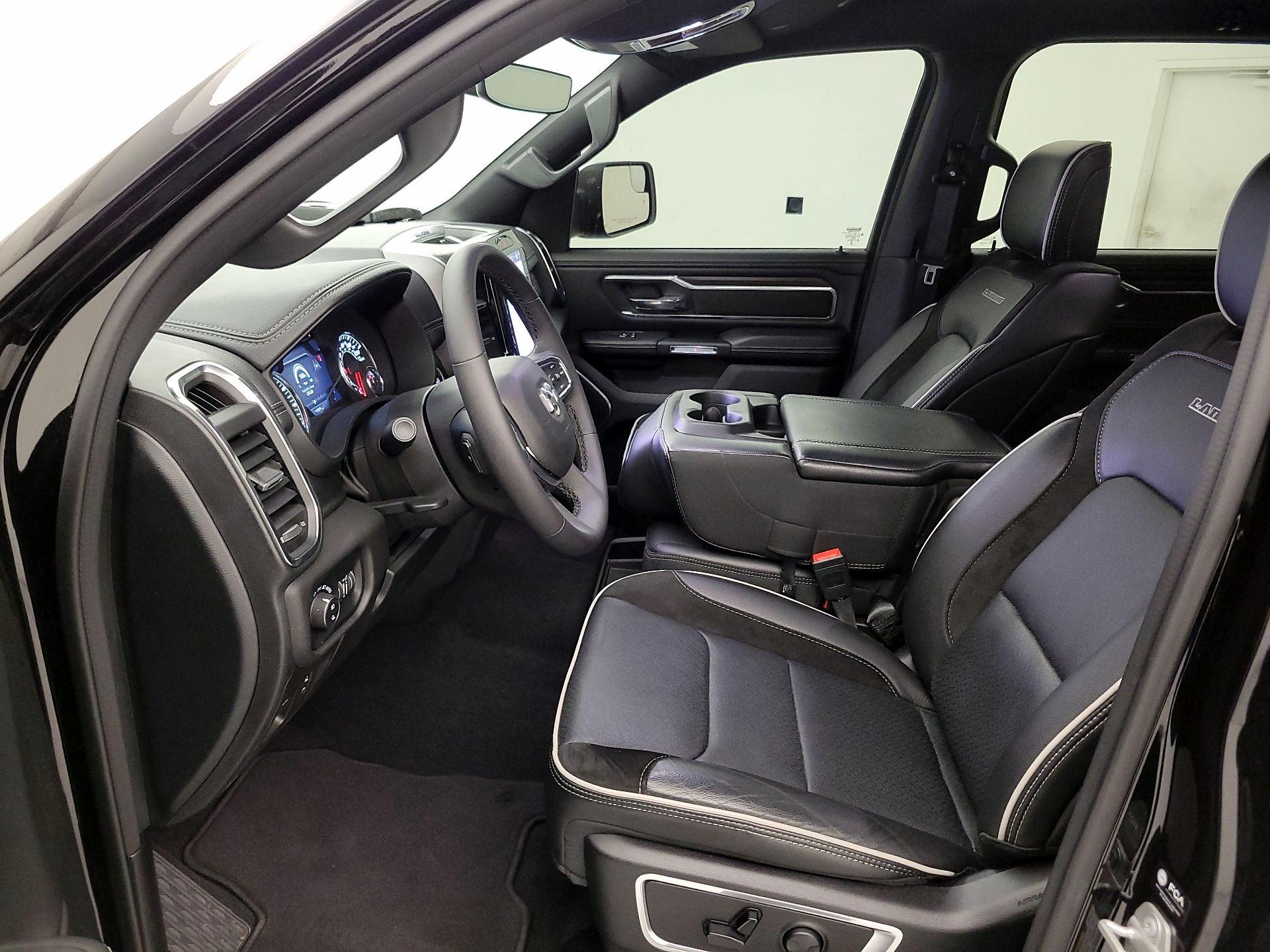 Thumbnail: 2025 RAM 1500 - 11