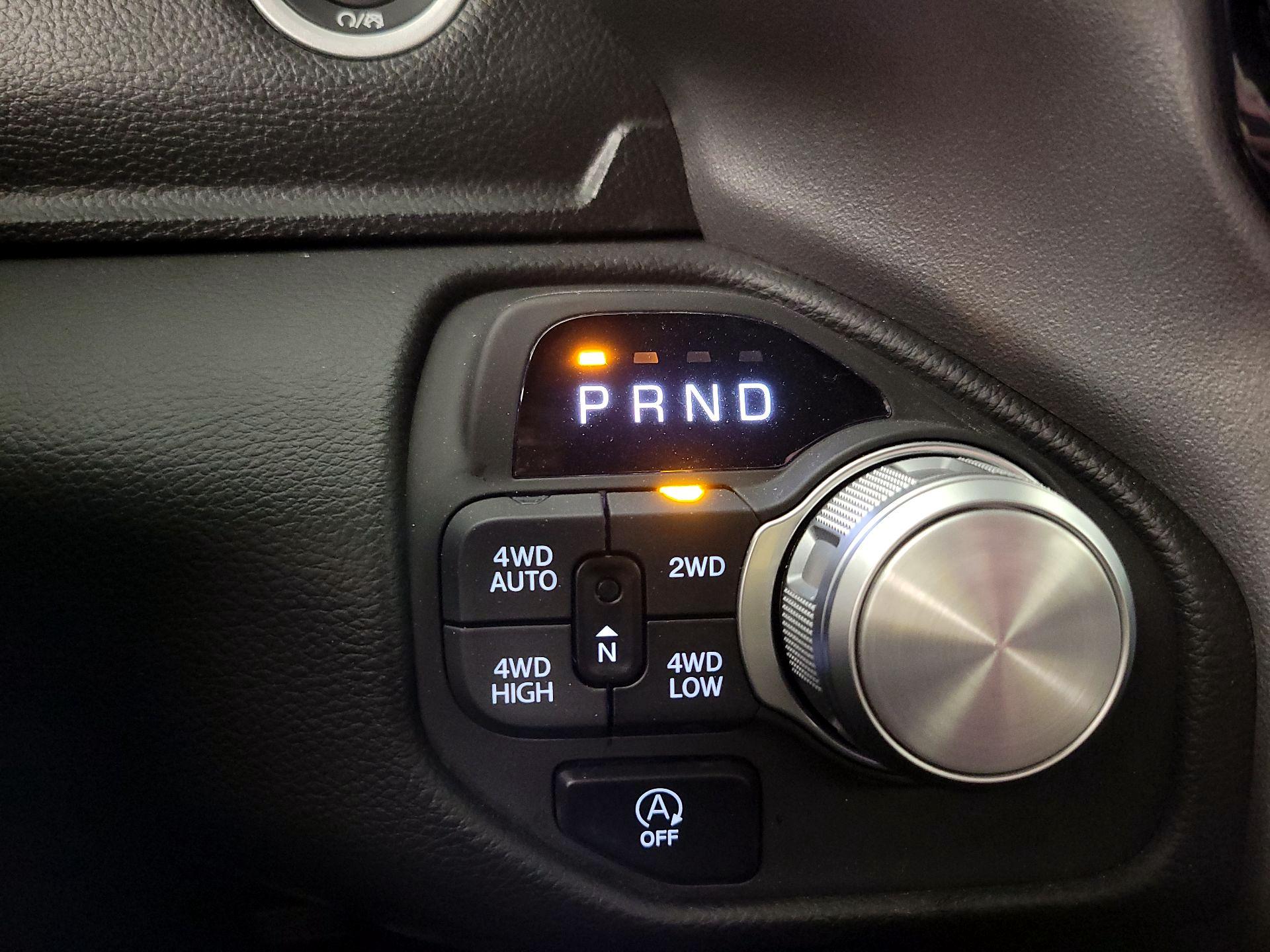 Thumbnail: 2025 RAM 1500 - 18