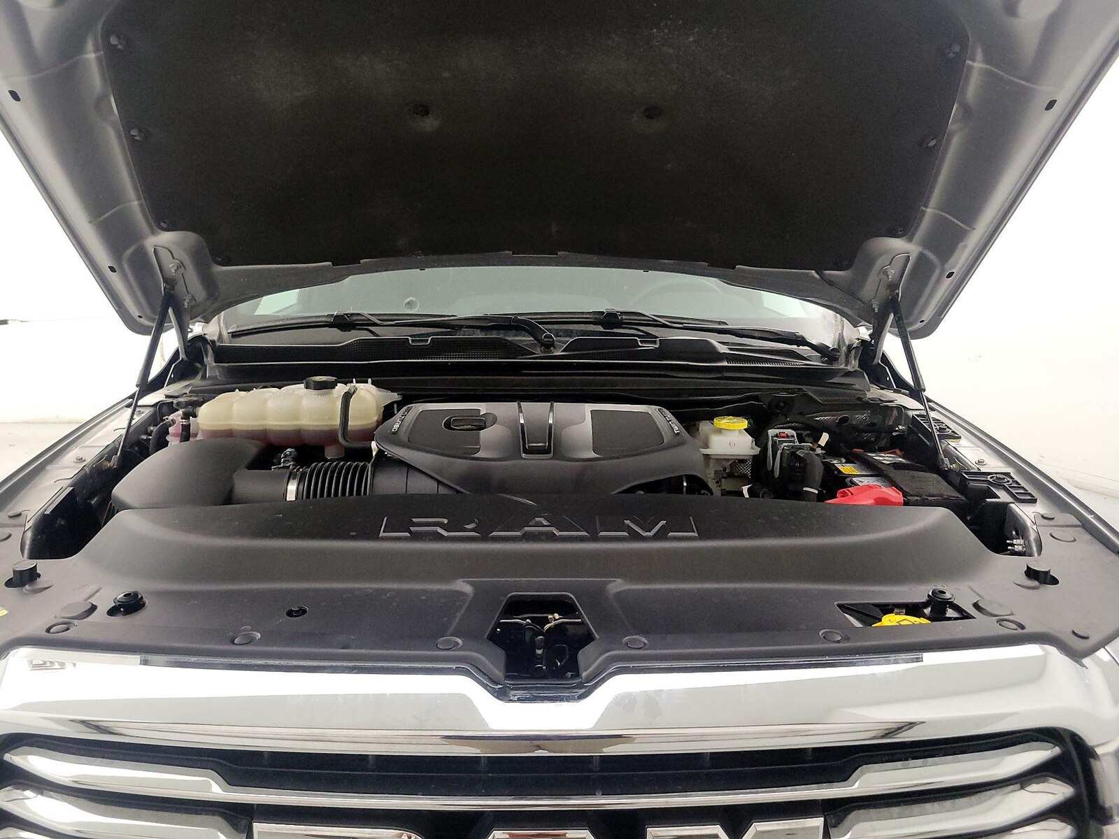 2025 RAM Ram 1500 Pickup Laramie - Photo 23