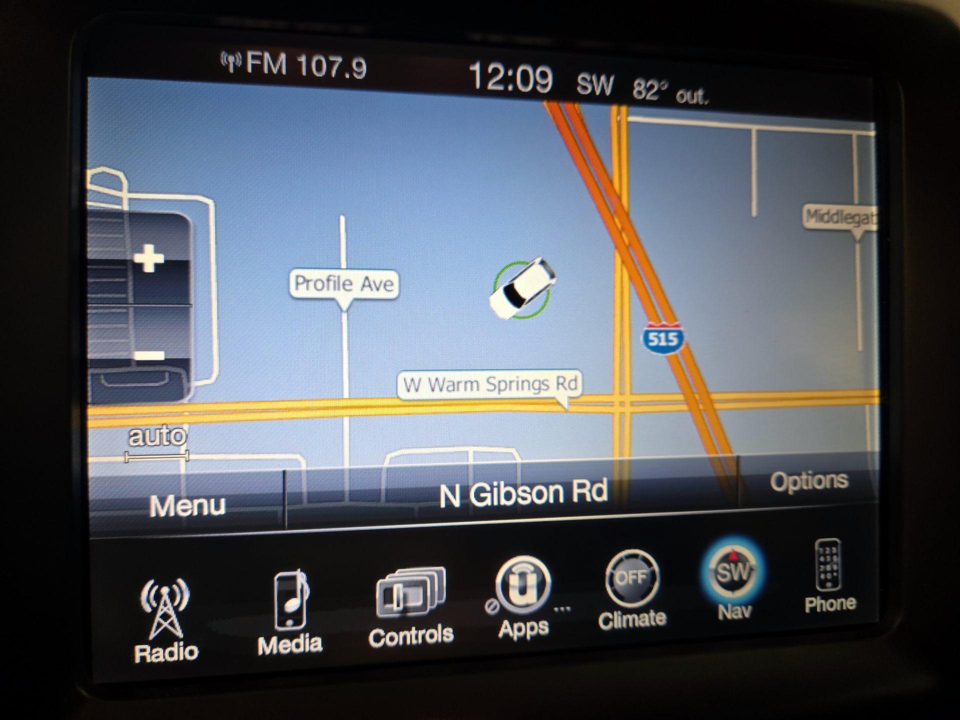 Thumbnail: 2018 Jeep Cherokee - 14