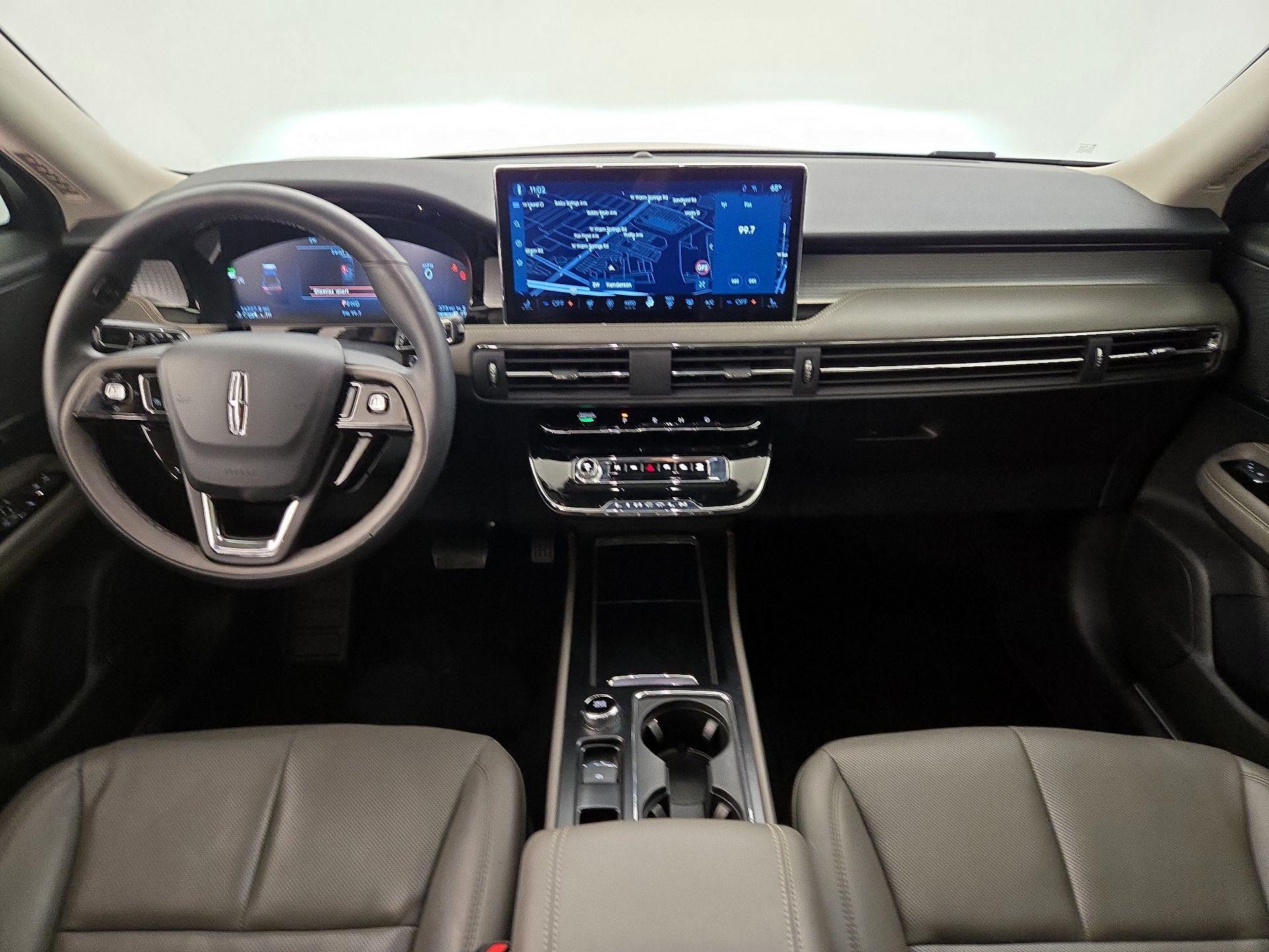 Thumbnail: 2023 Lincoln Corsair - 9