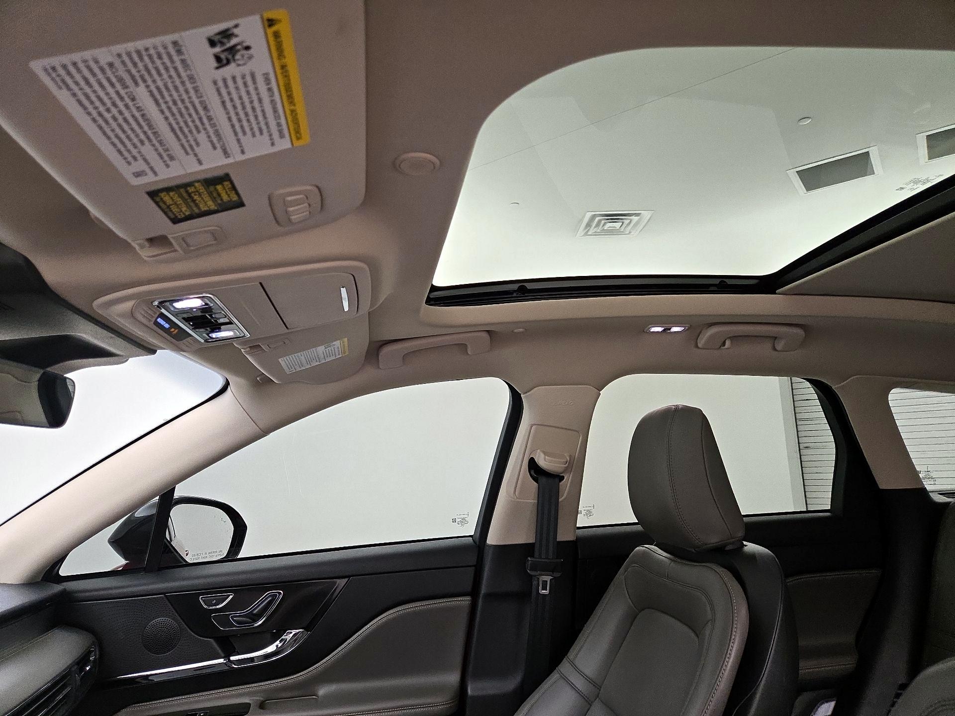 Thumbnail: 2023 Lincoln Corsair - 20