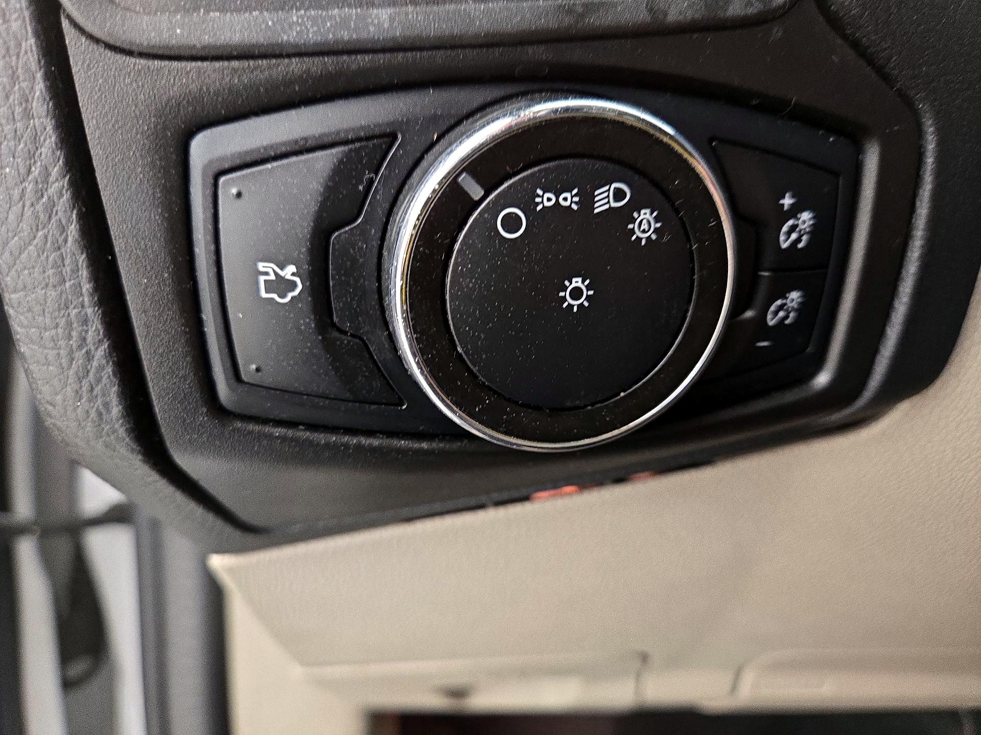 Thumbnail: 2014 Ford Focus - 13