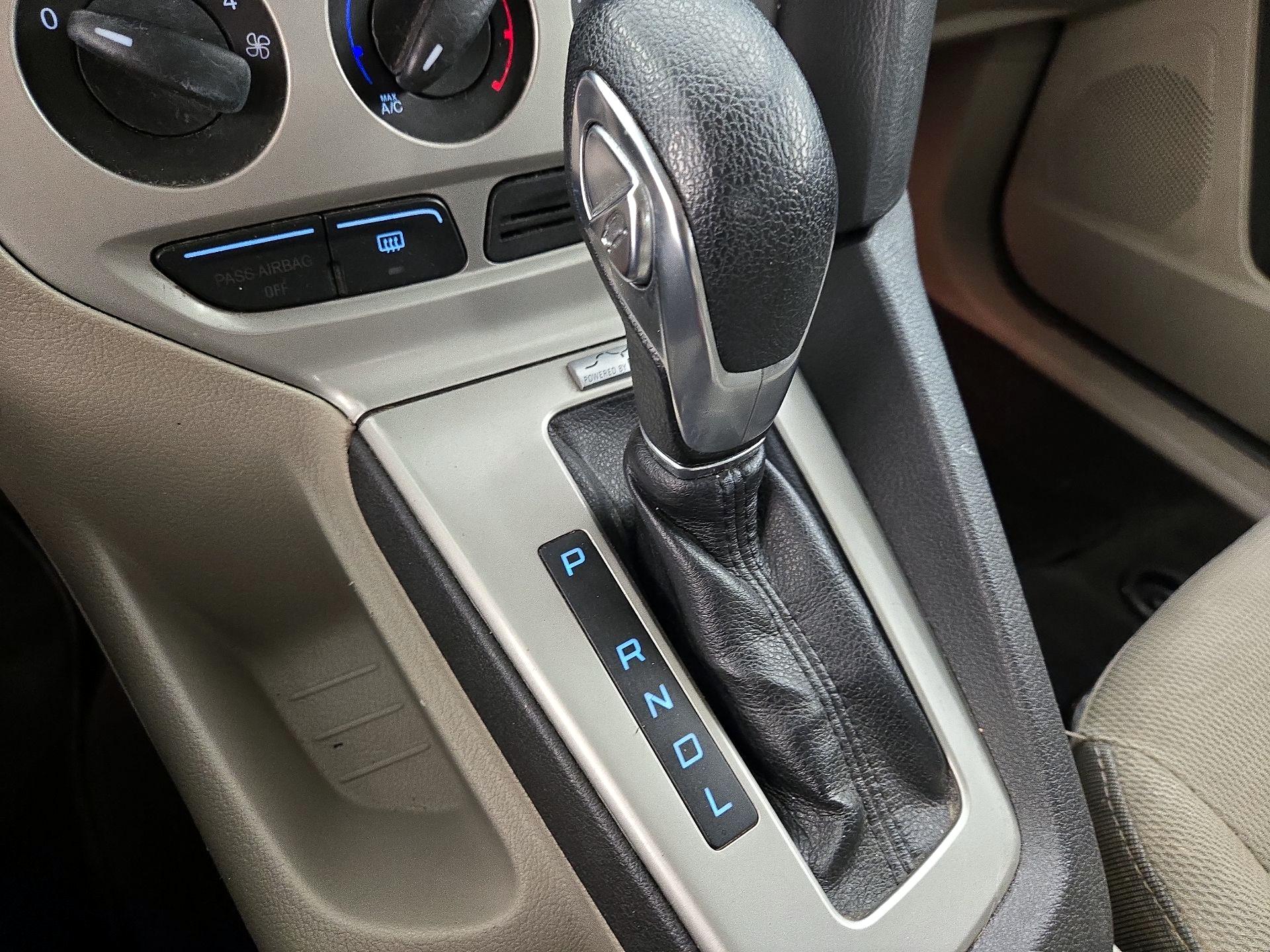 Thumbnail: 2014 Ford Focus - 16