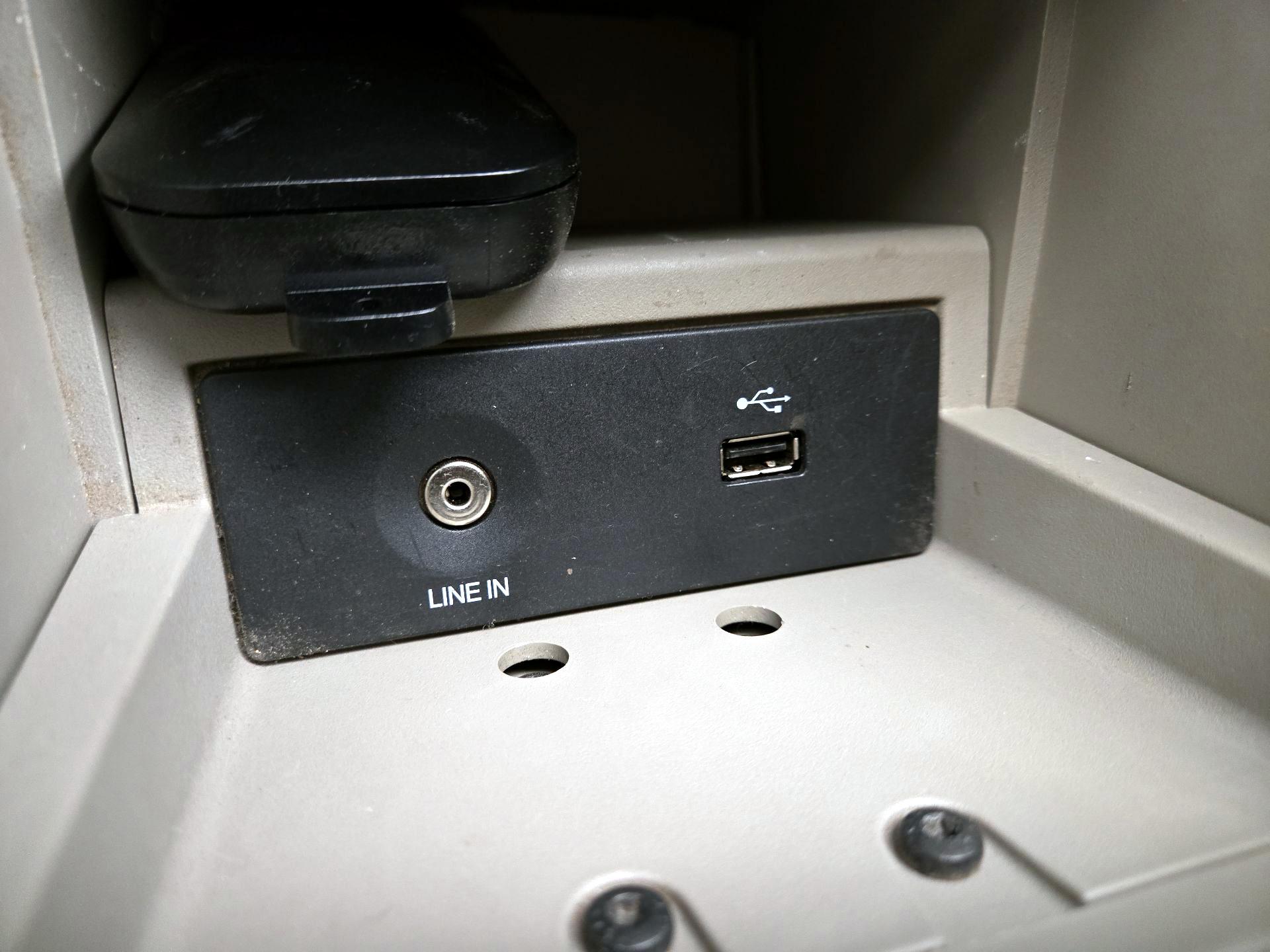 Thumbnail: 2014 Ford Focus - 17