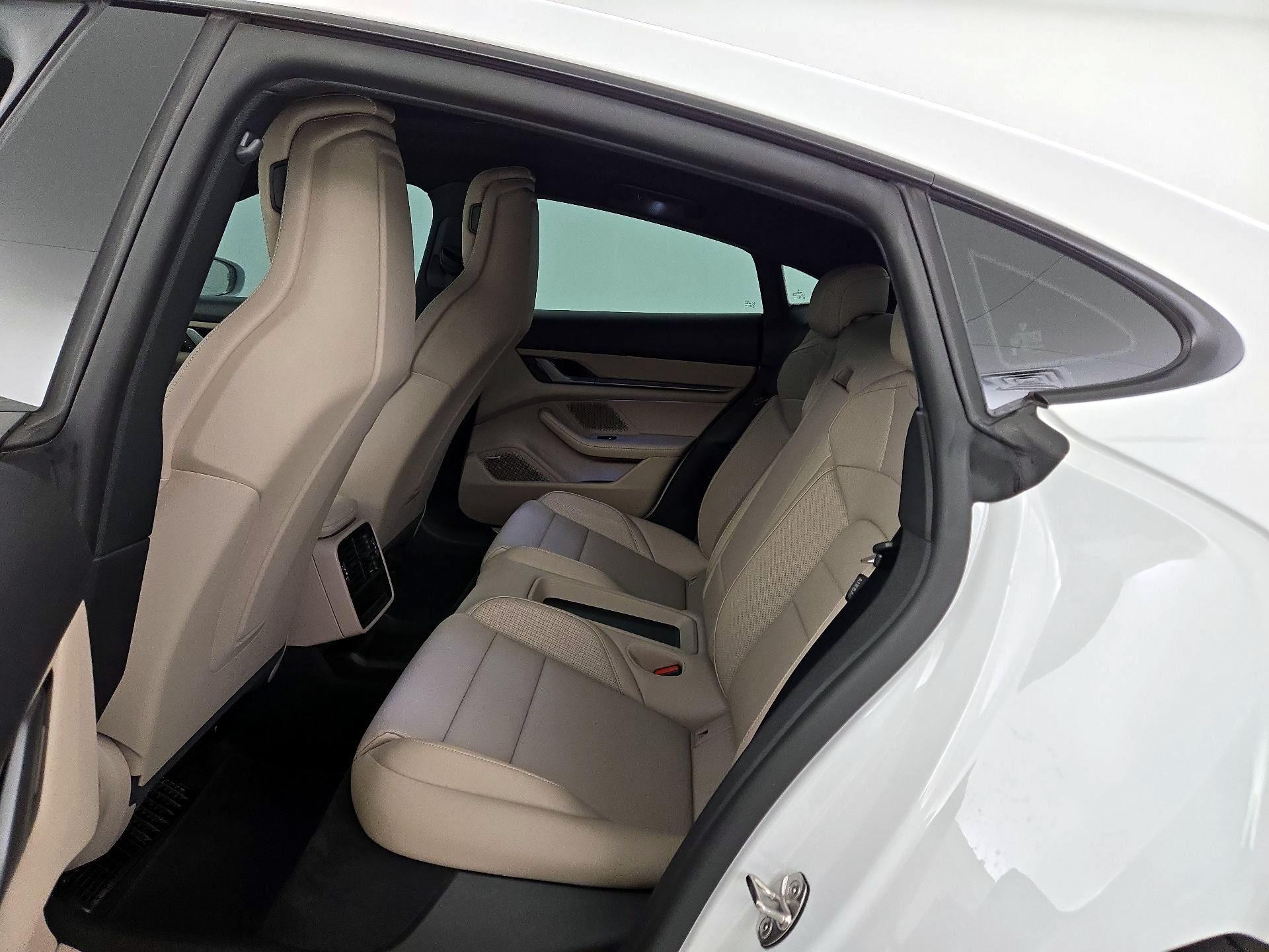 Thumbnail: 2025 Porsche Taycan - 19