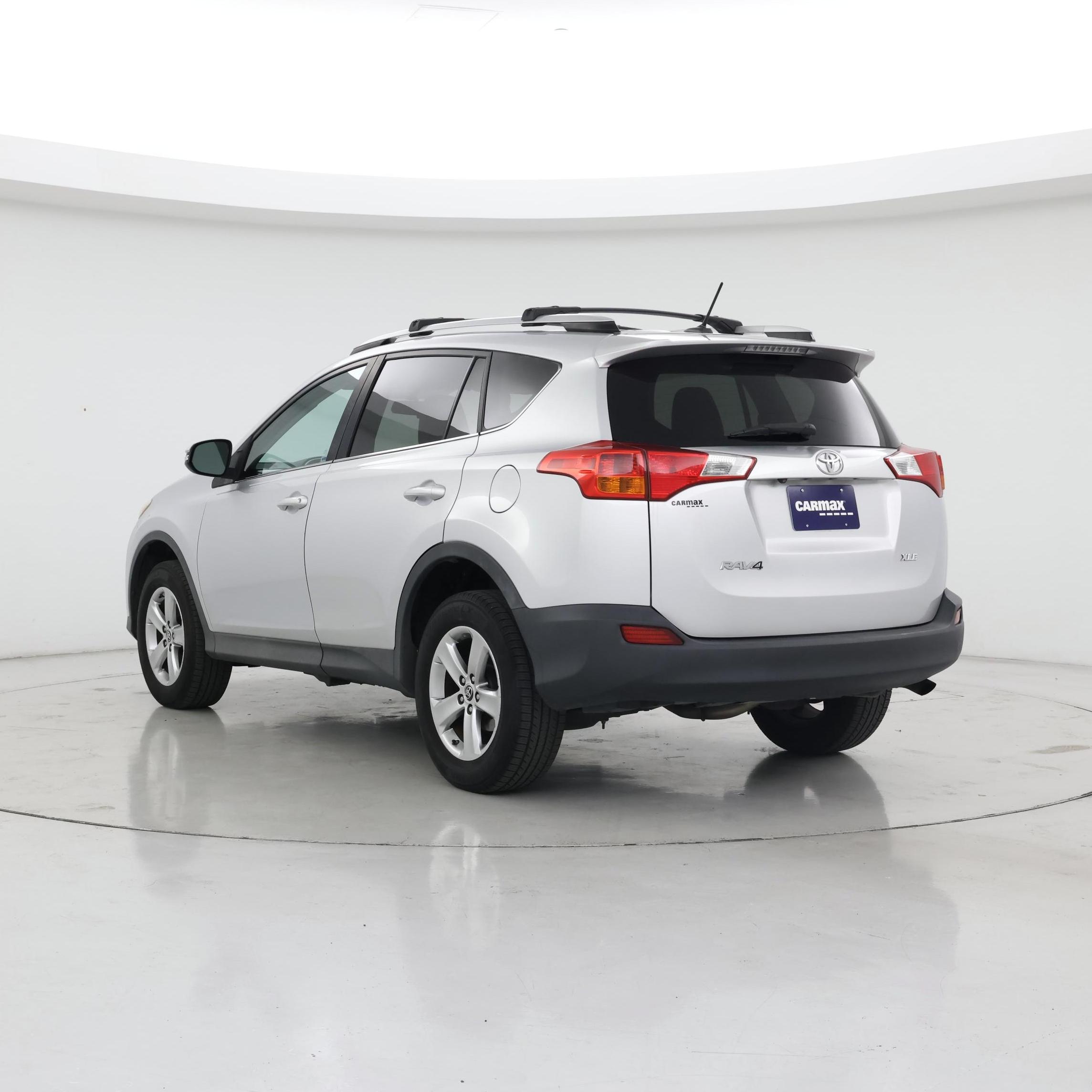 Thumbnail: 2015 Toyota RAV4 - 2
