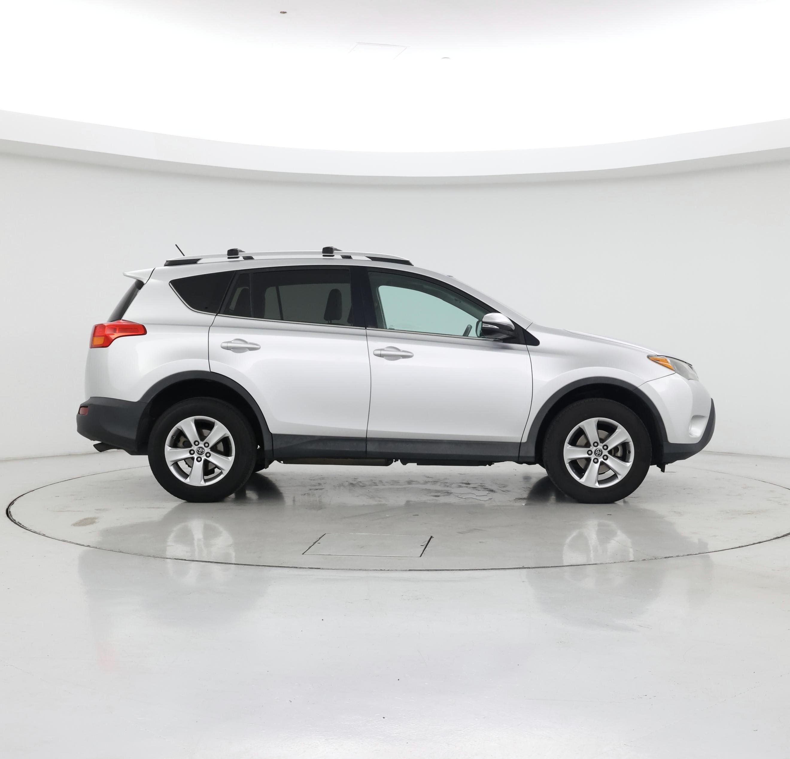 Thumbnail: 2015 Toyota RAV4 - 7