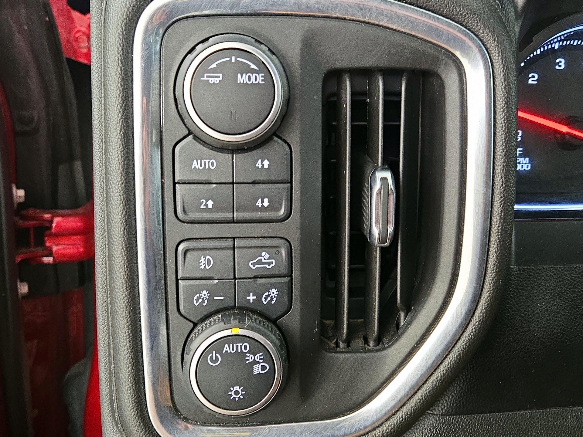 Thumbnail: 2021 Chevrolet Silverado 1500 - 13