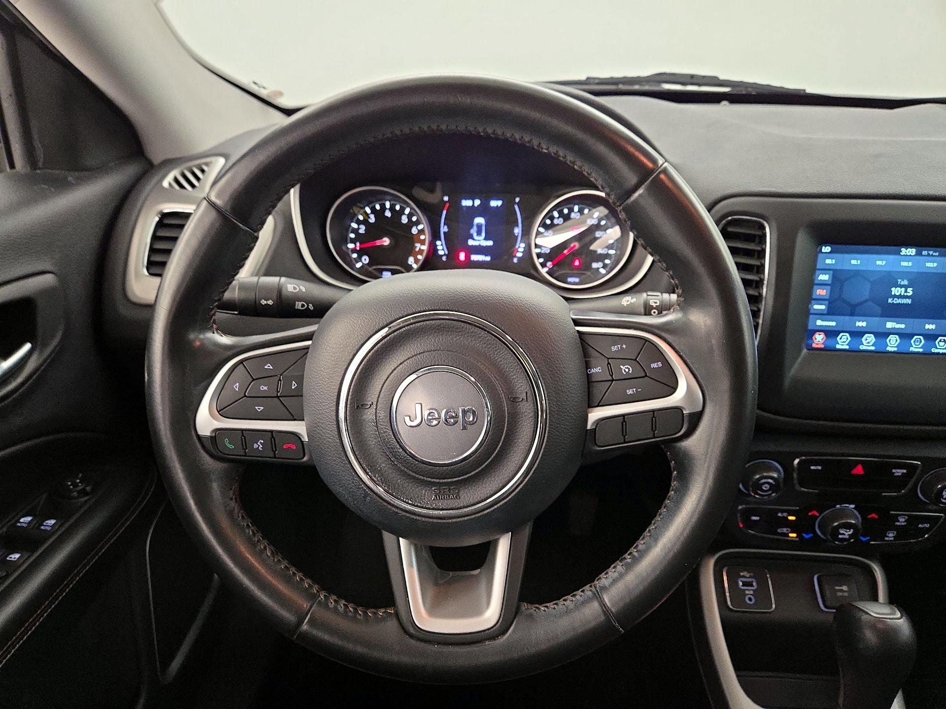 Thumbnail: 2020 Jeep Compass - 10