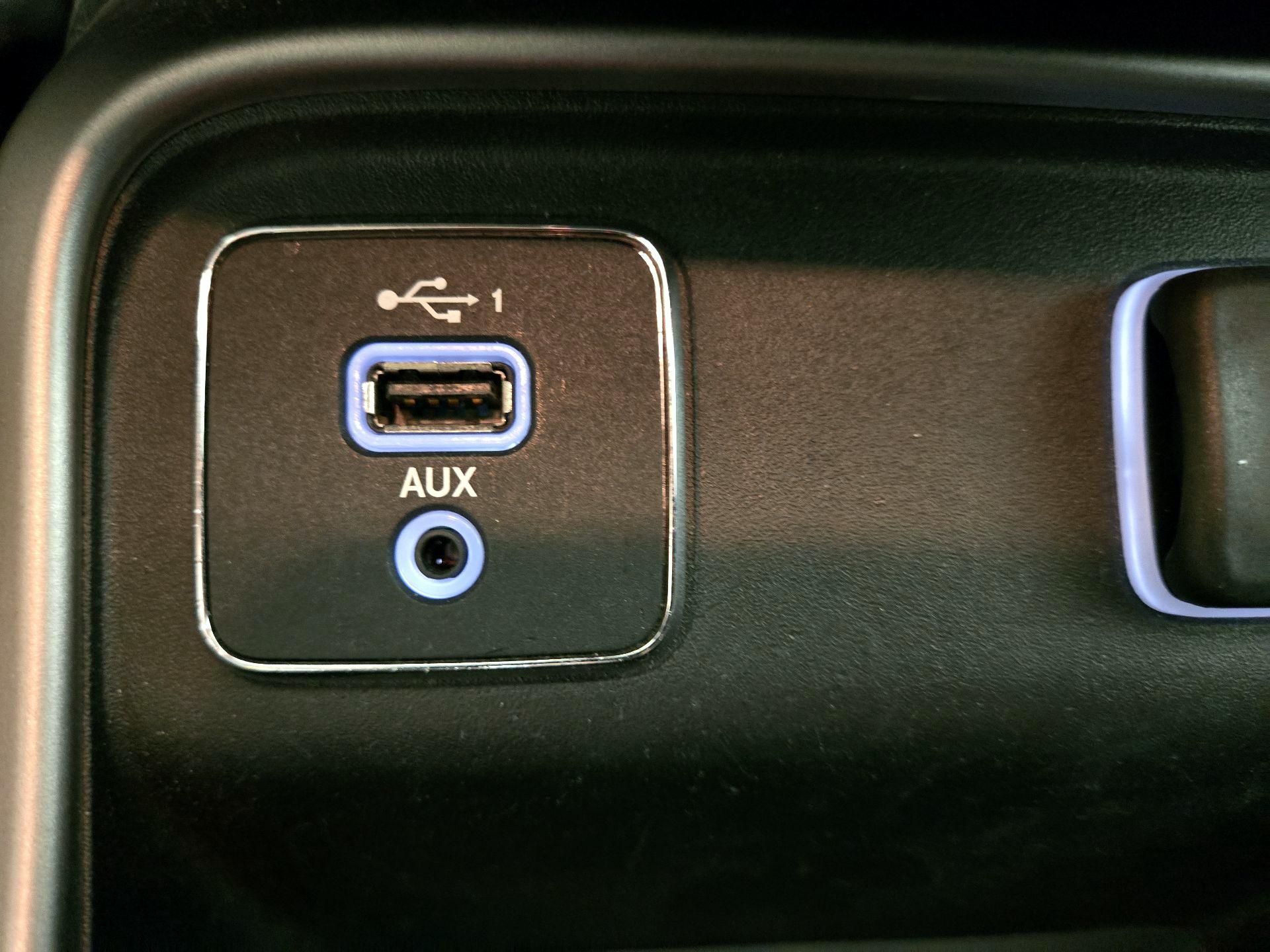 Thumbnail: 2020 Jeep Compass - 18