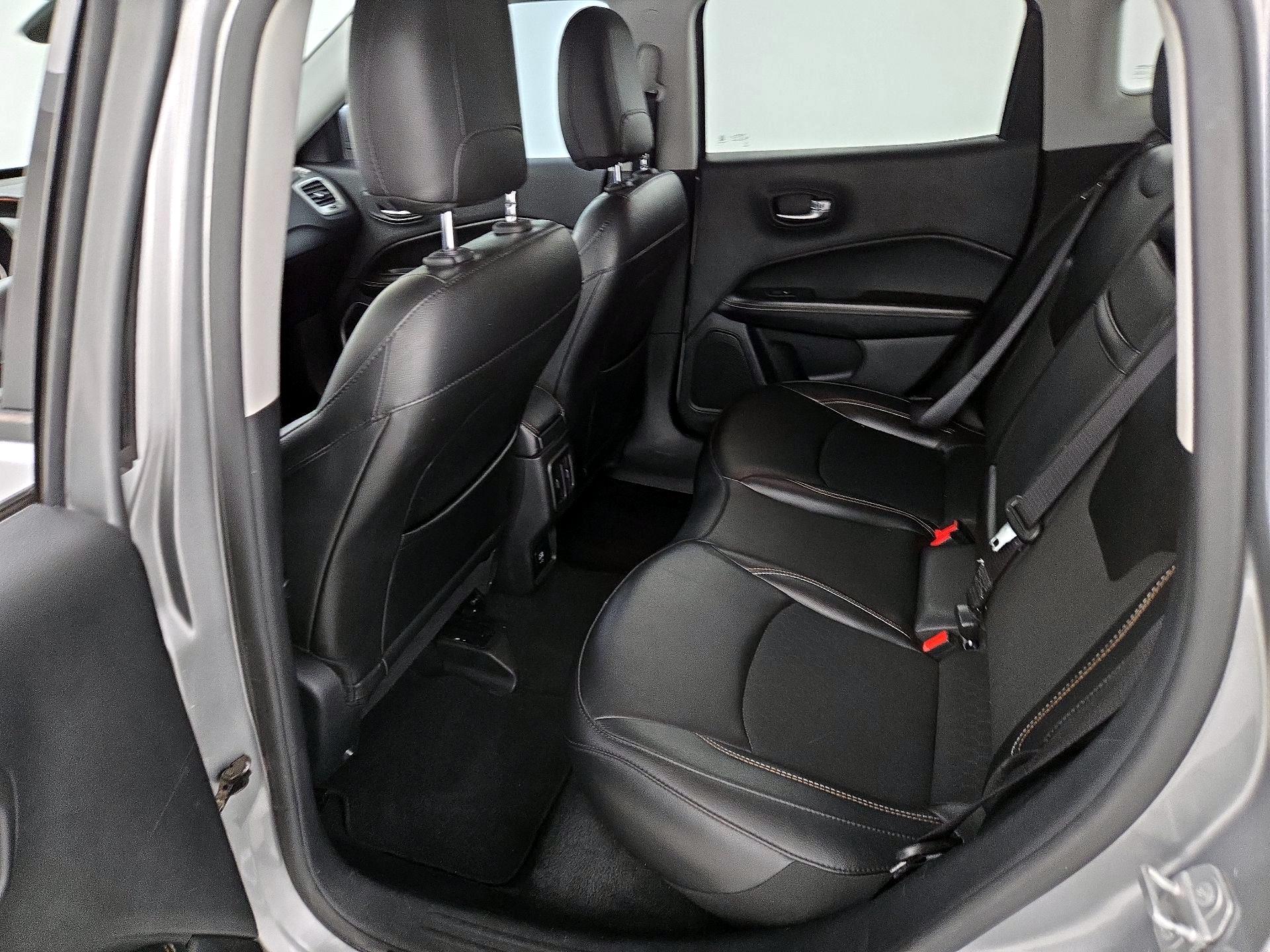 Thumbnail: 2020 Jeep Compass - 19