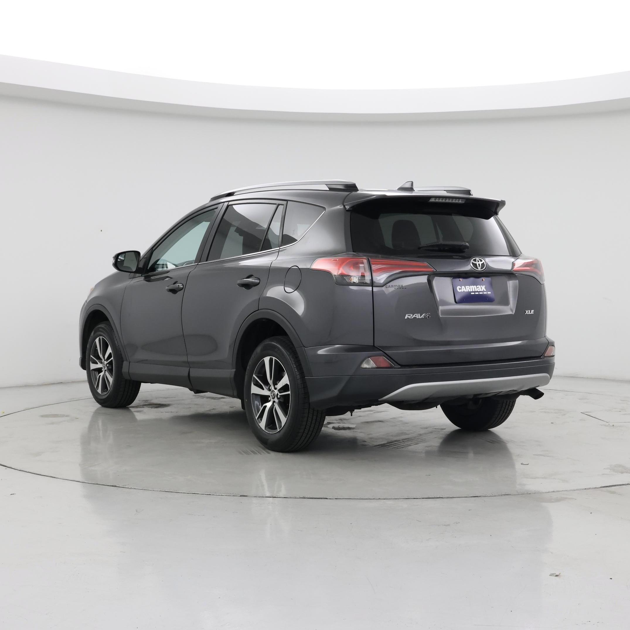 Thumbnail: 2017 Toyota RAV4 - 2