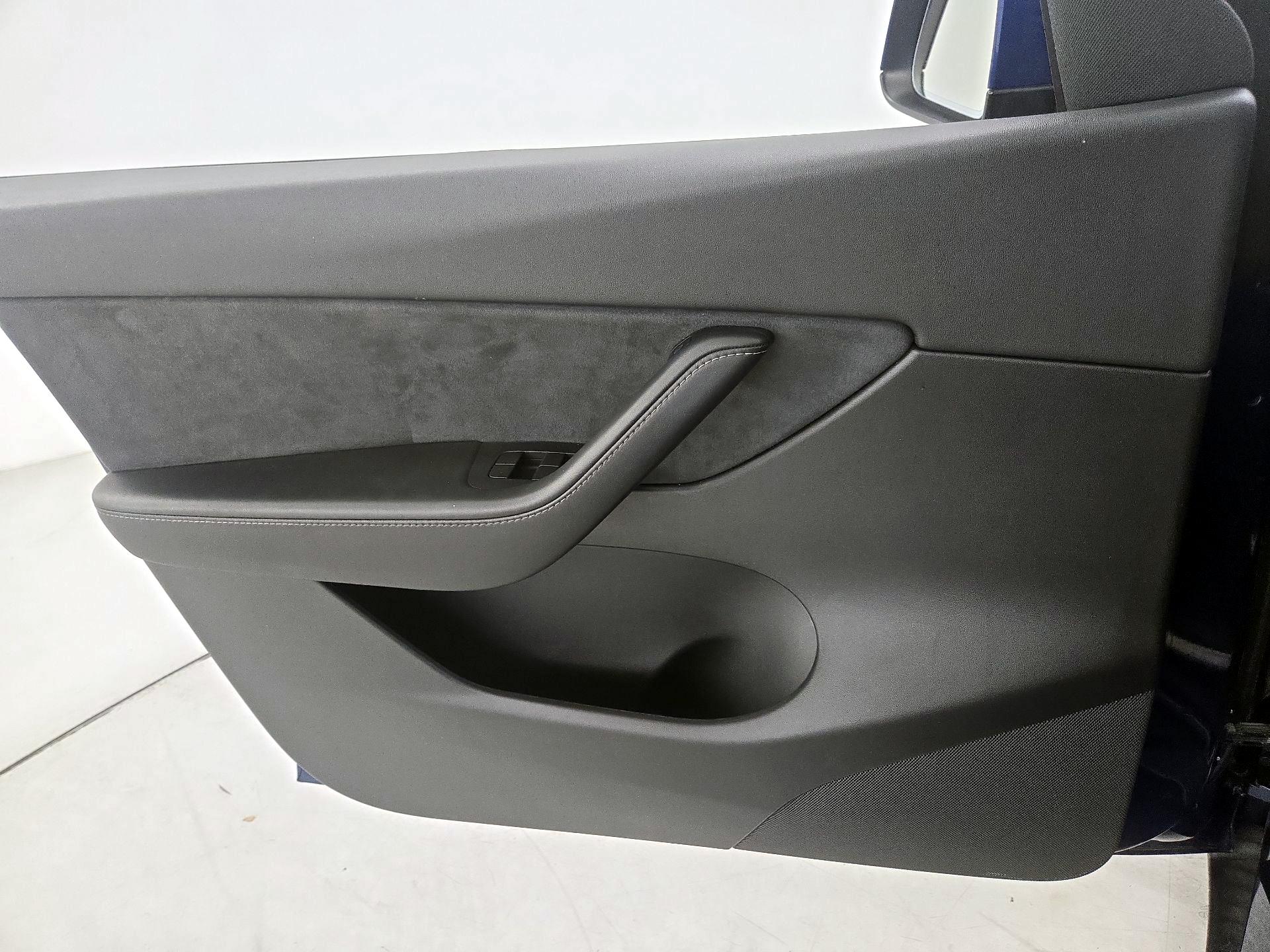 Thumbnail: 2021 Tesla Model Y - 12