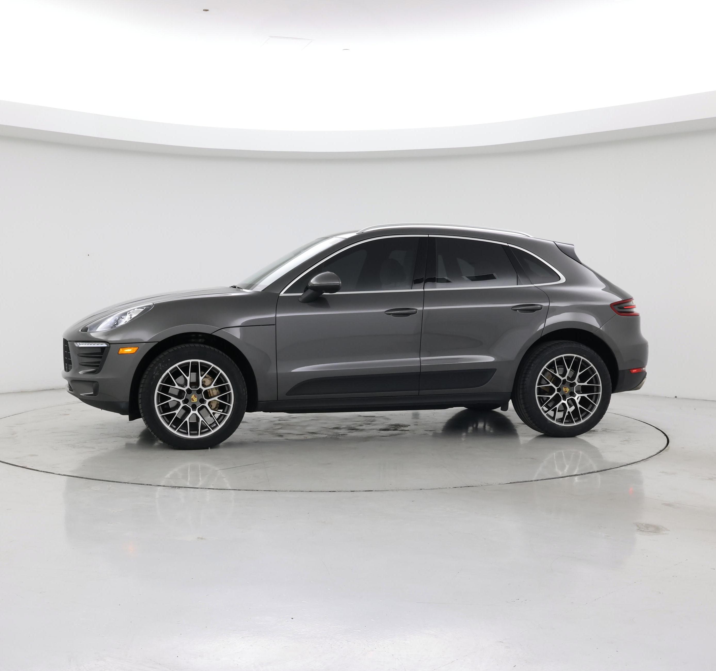 Thumbnail: 2018 Porsche Macan - 3