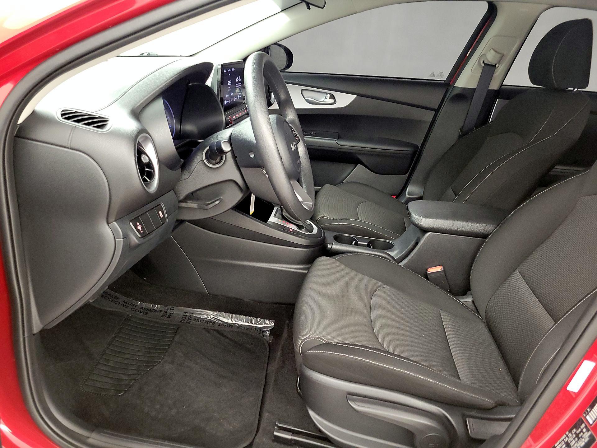 Thumbnail: 2024 Kia Forte - 11