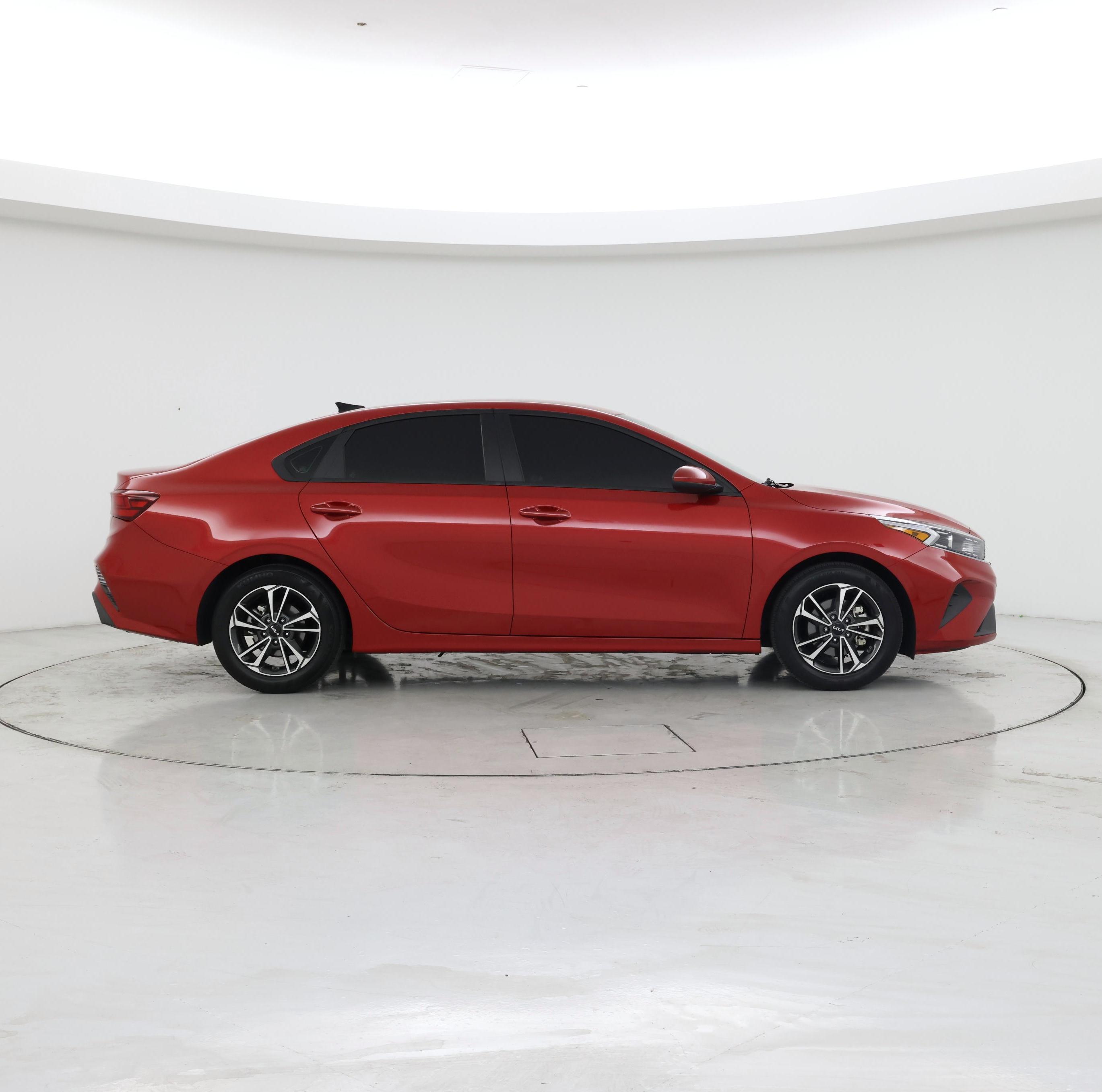 Thumbnail: 2024 Kia Forte - 7