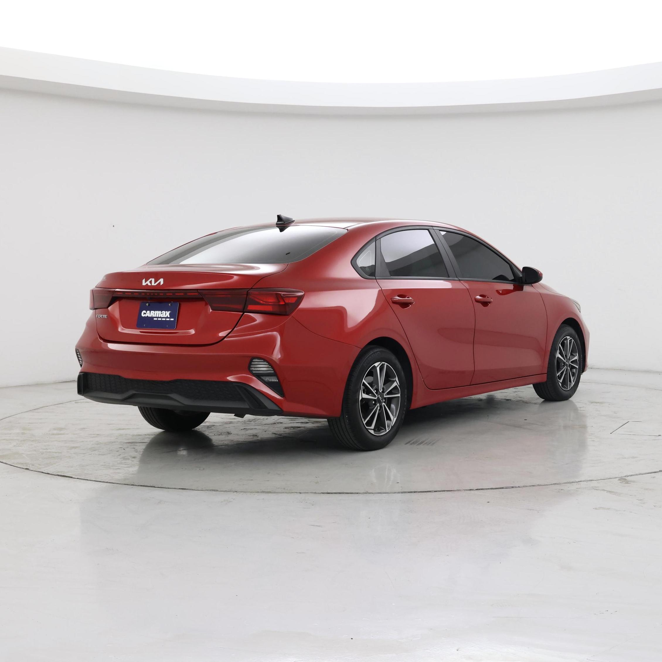 Thumbnail: 2024 Kia Forte - 8