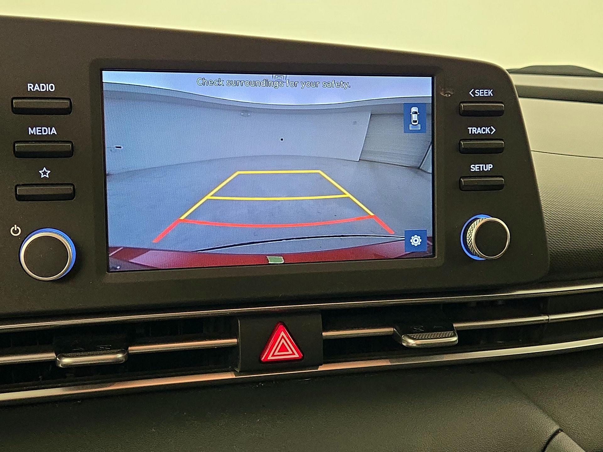 Thumbnail: 2021 Hyundai Elantra - 14