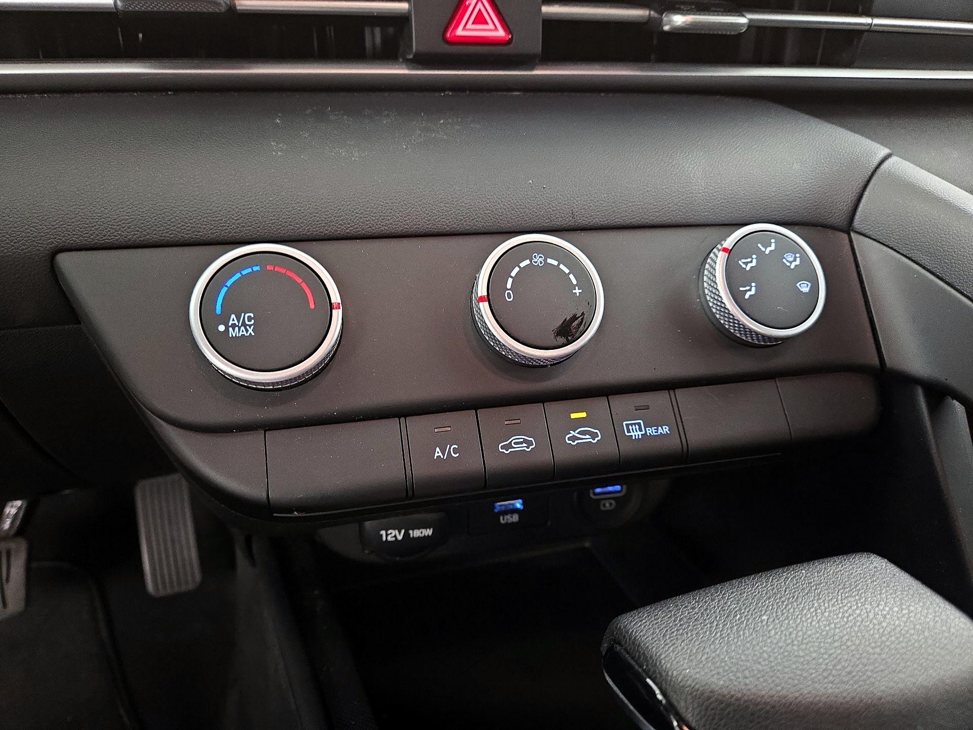 Thumbnail: 2021 Hyundai Elantra - 16