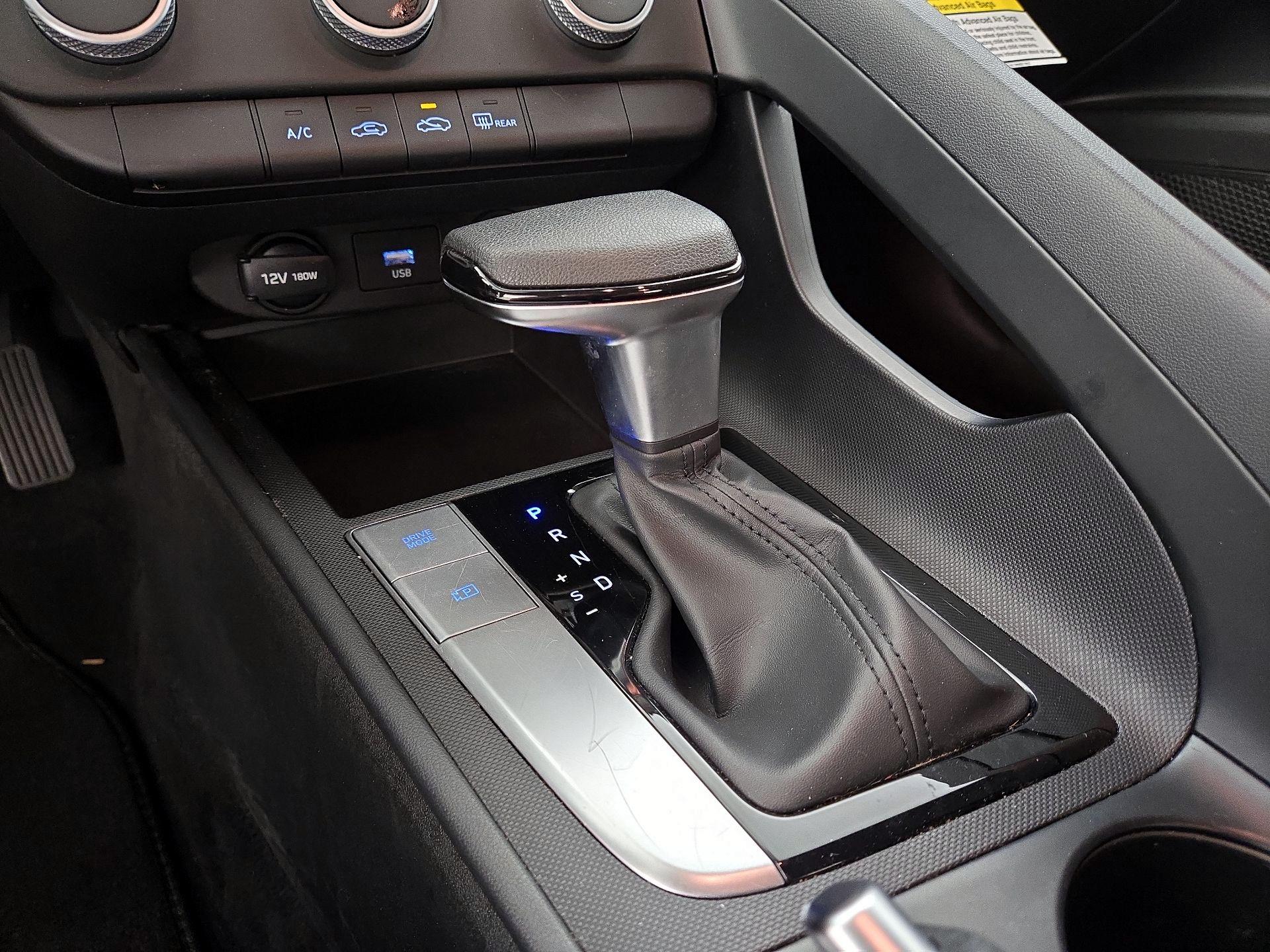 Thumbnail: 2021 Hyundai Elantra - 17