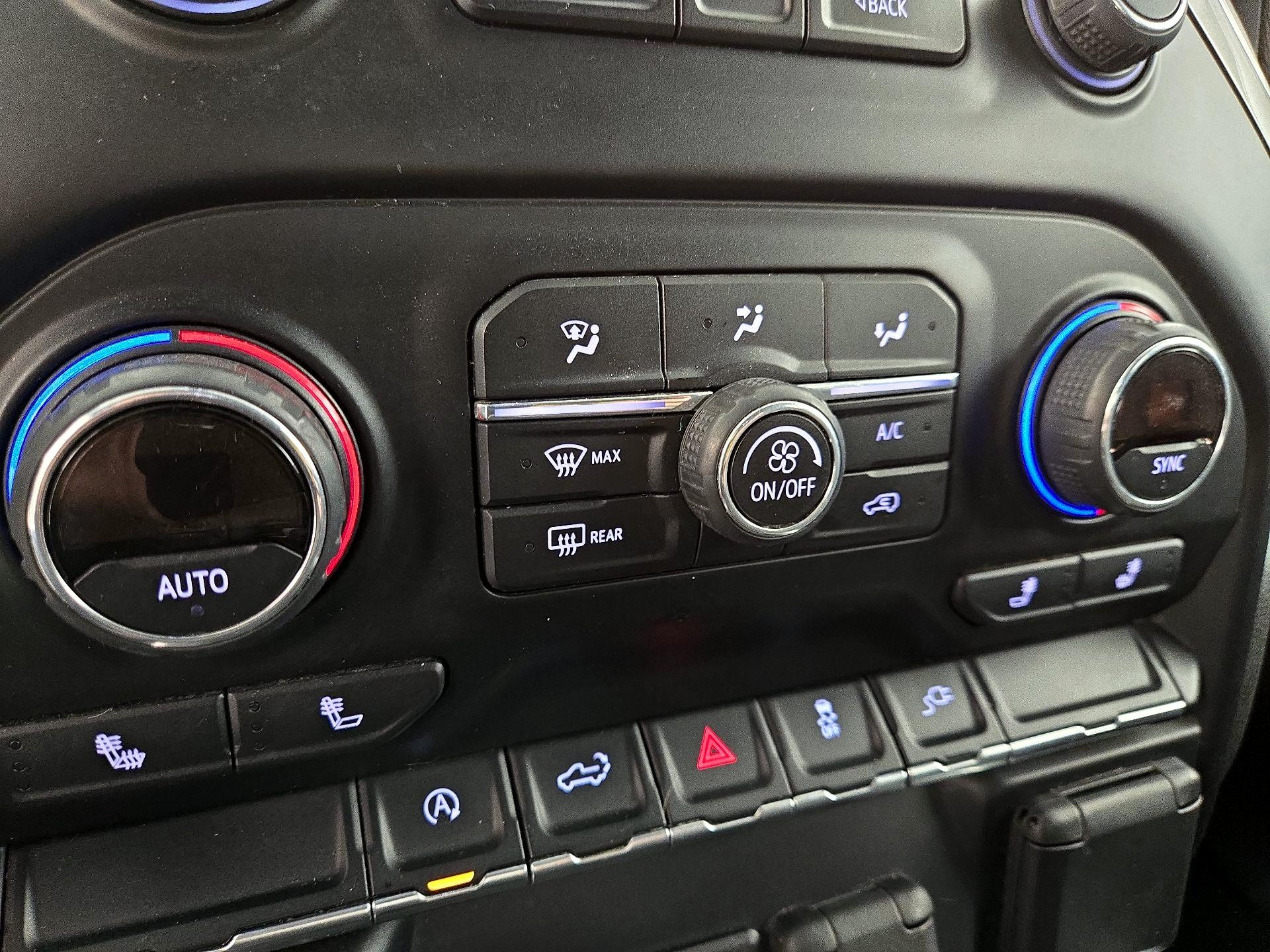 Thumbnail: 2019 Chevrolet Silverado 1500 - 16