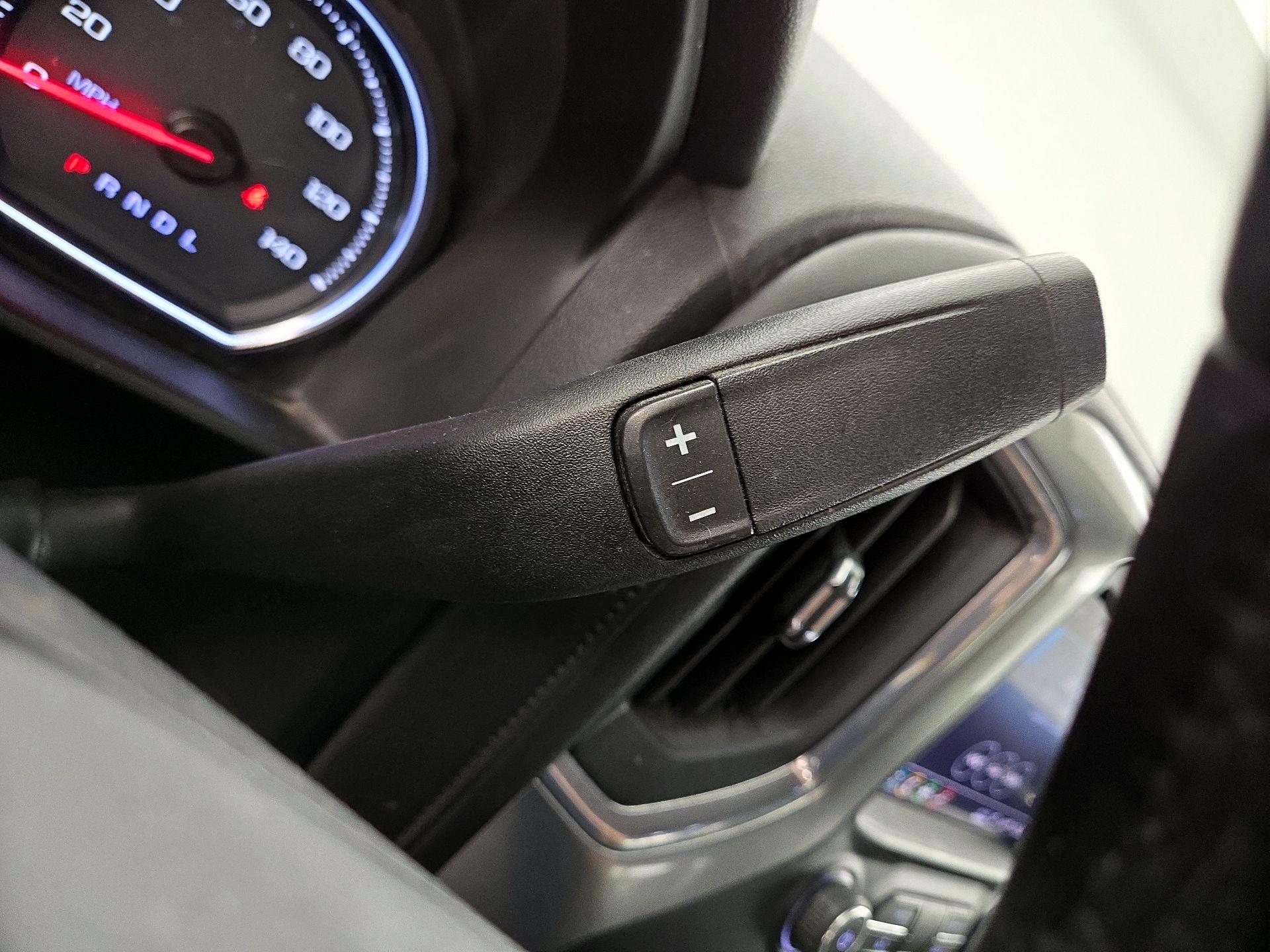 Thumbnail: 2019 Chevrolet Silverado 1500 - 17