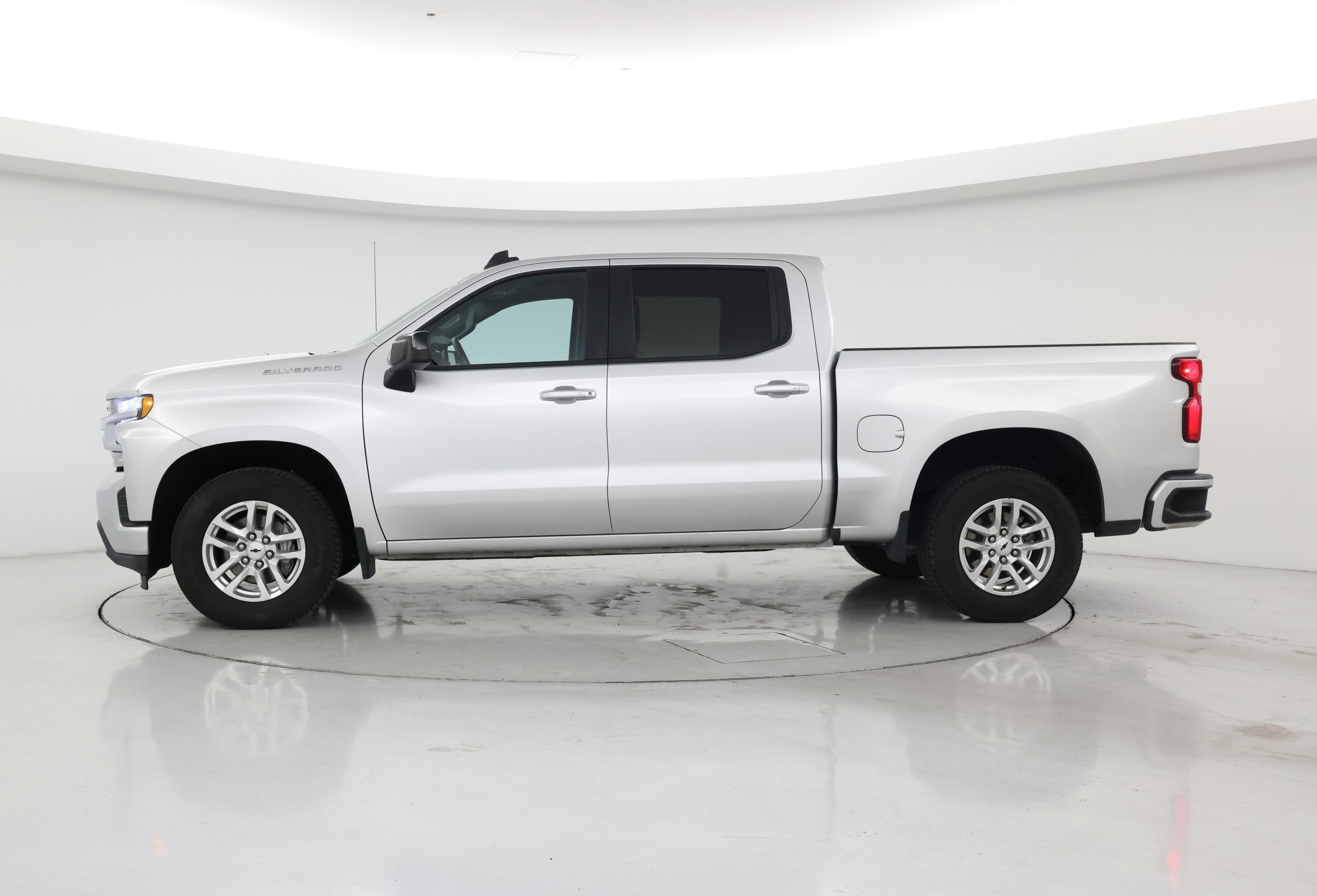 Thumbnail: 2019 Chevrolet Silverado 1500 - 3