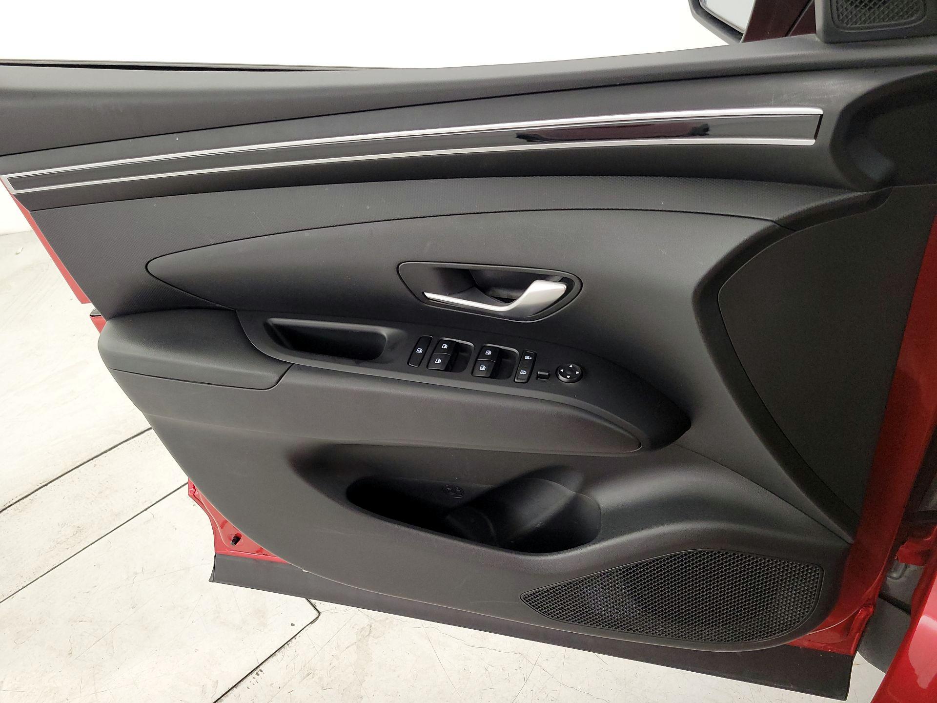 Thumbnail: 2022 Hyundai Tucson - 12