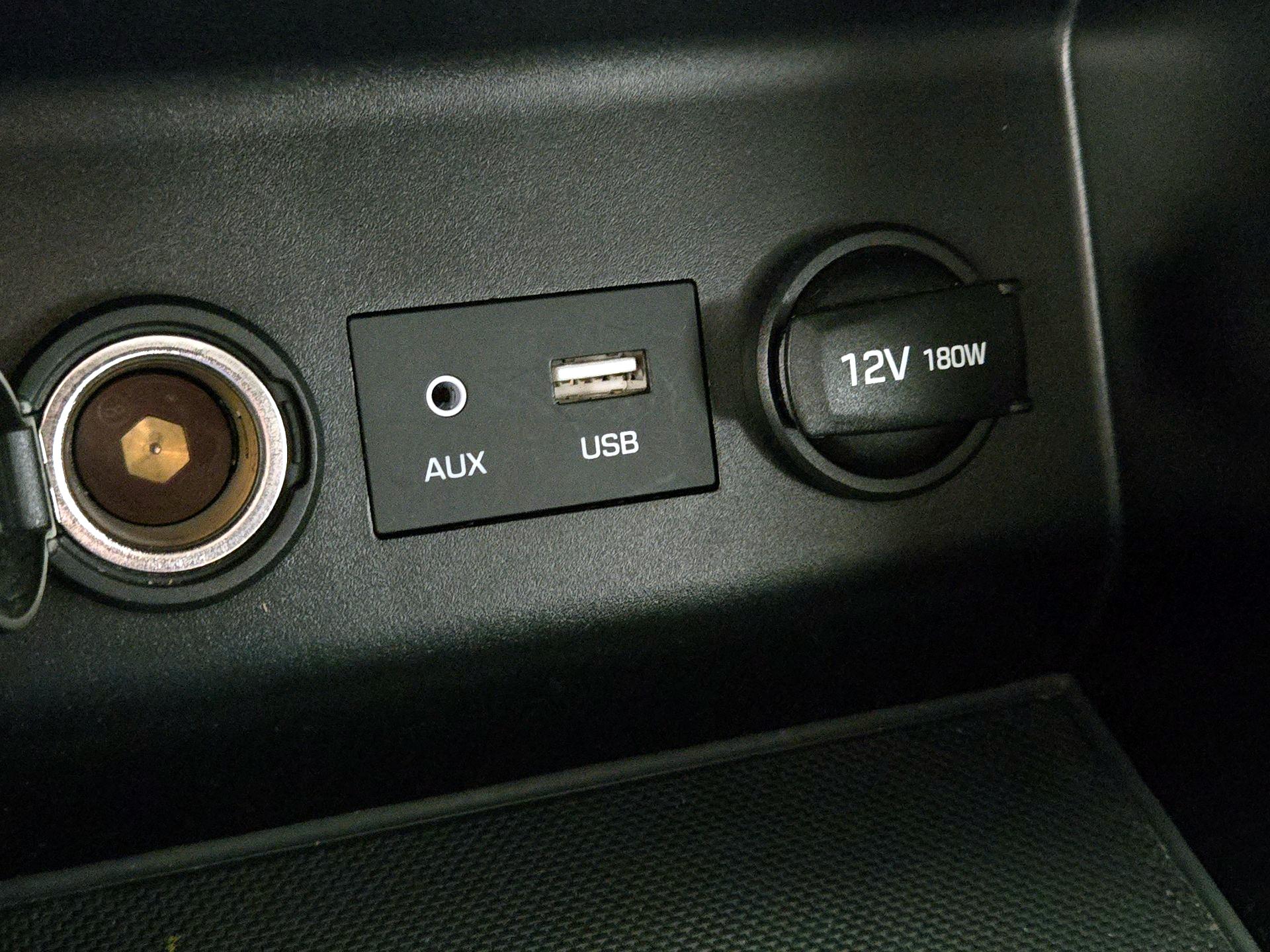 Thumbnail: 2020 Hyundai Elantra - 18