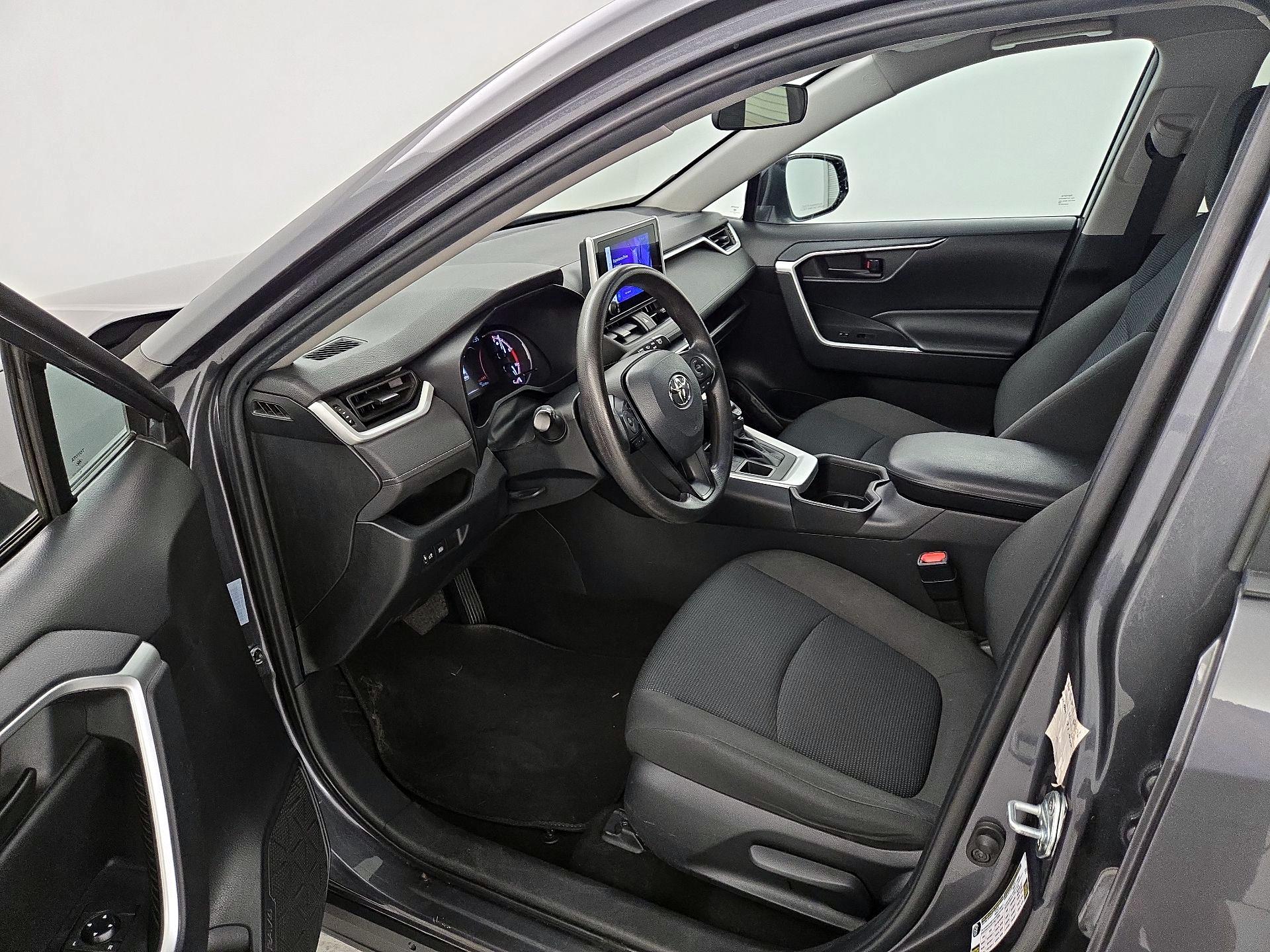 Thumbnail: 2023 Toyota RAV4 - 11