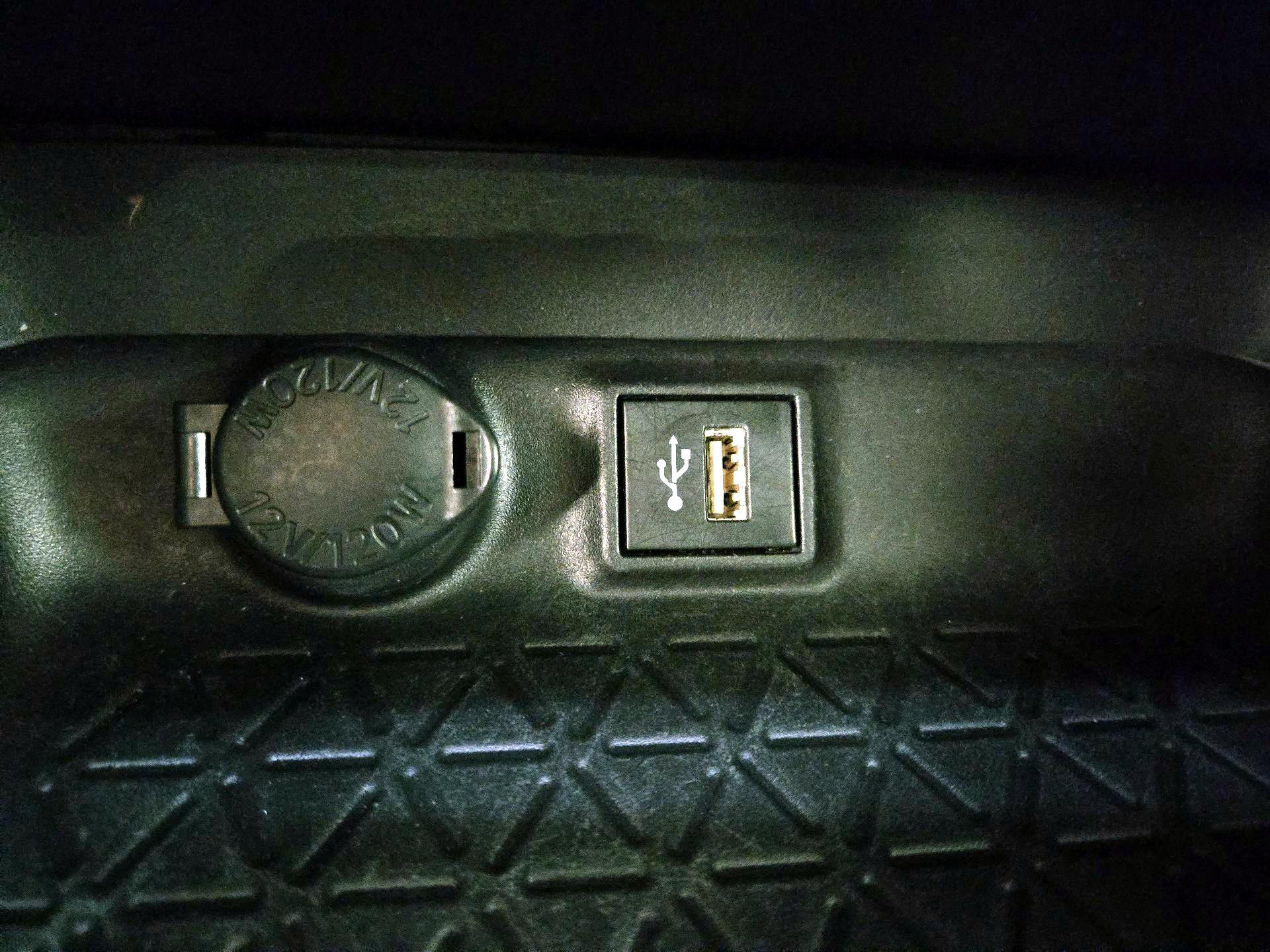 Thumbnail: 2023 Toyota RAV4 - 18