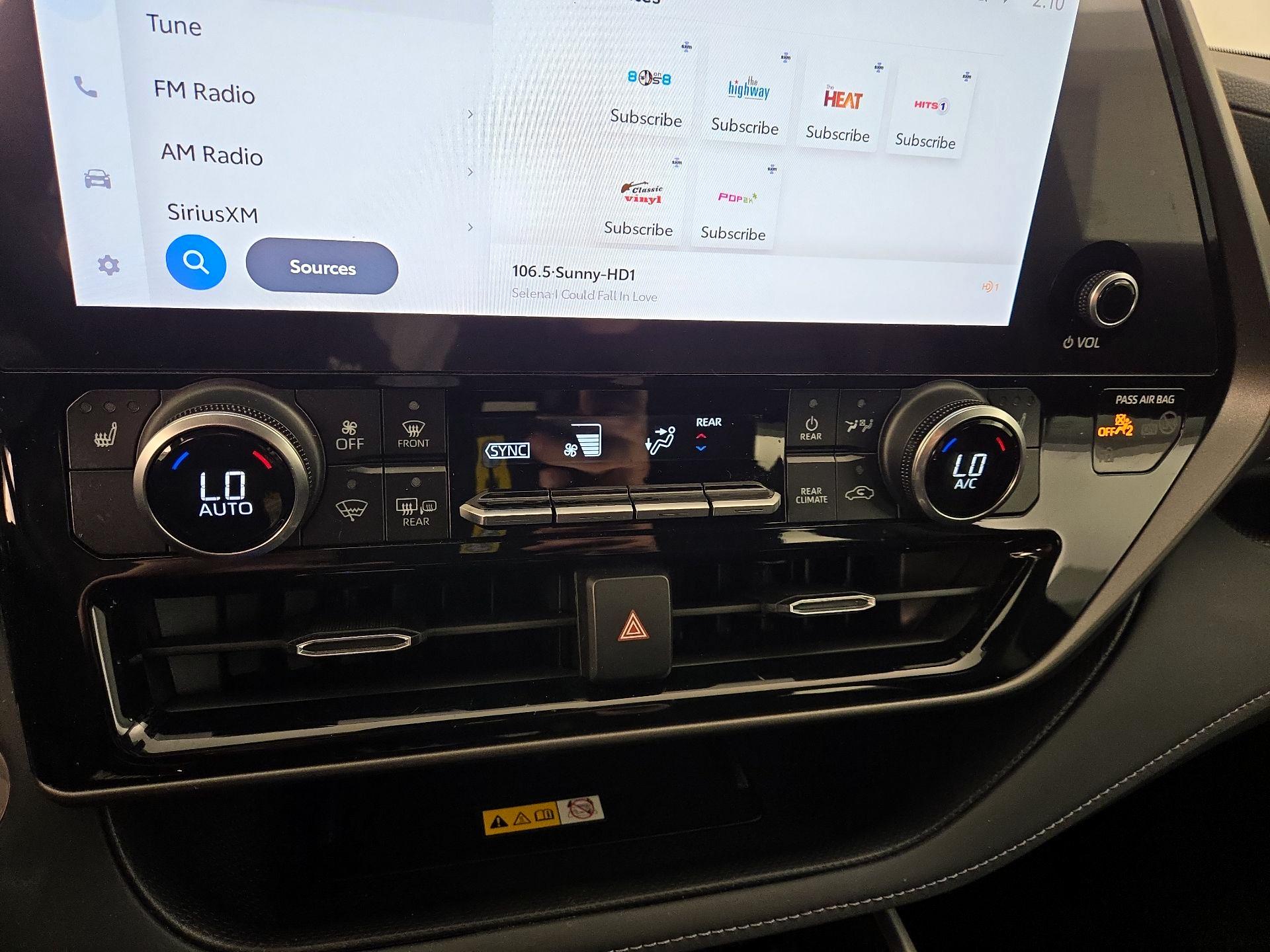 Thumbnail: 2024 Toyota Highlander - 17