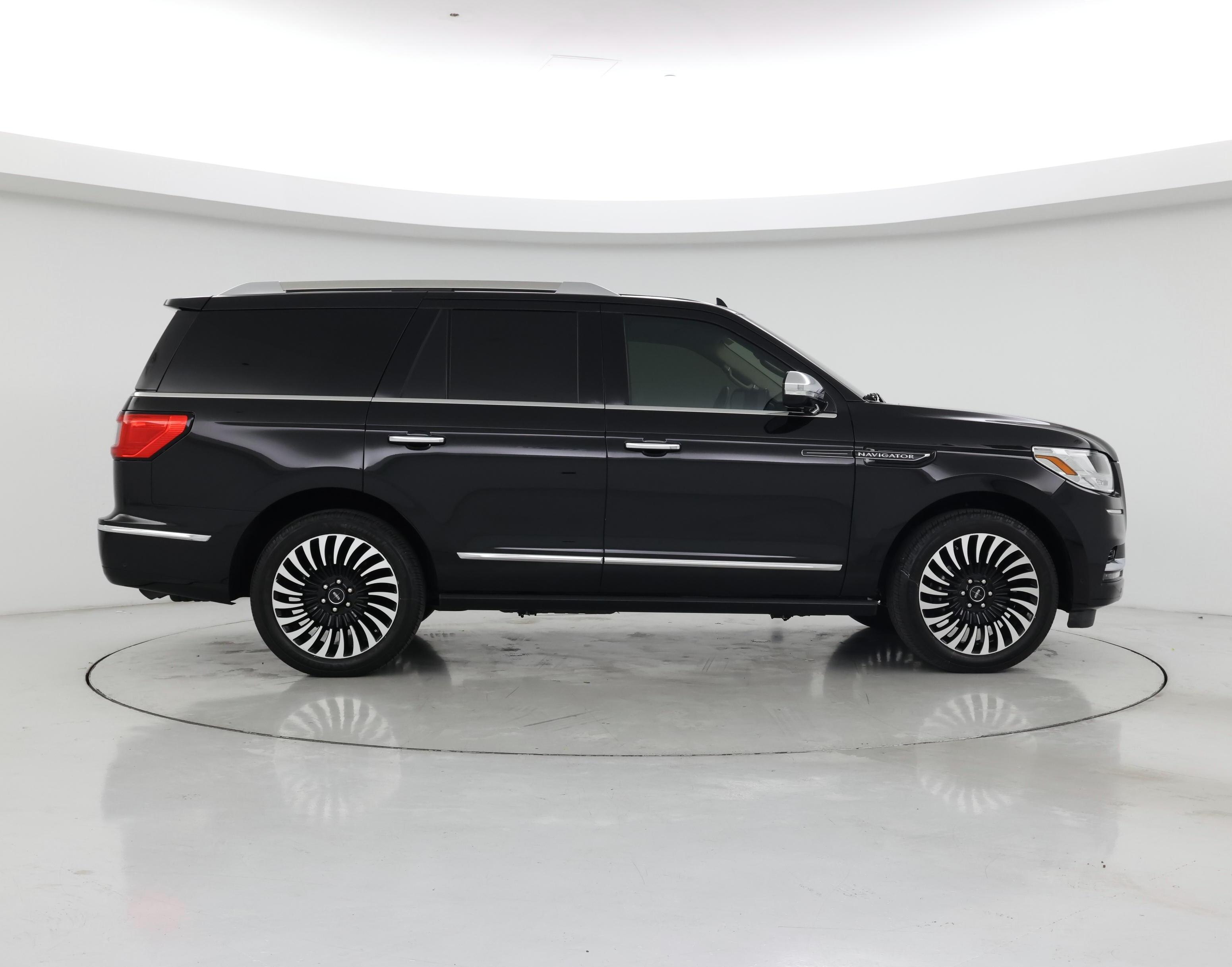 Thumbnail: 2019 Lincoln Navigator - 7