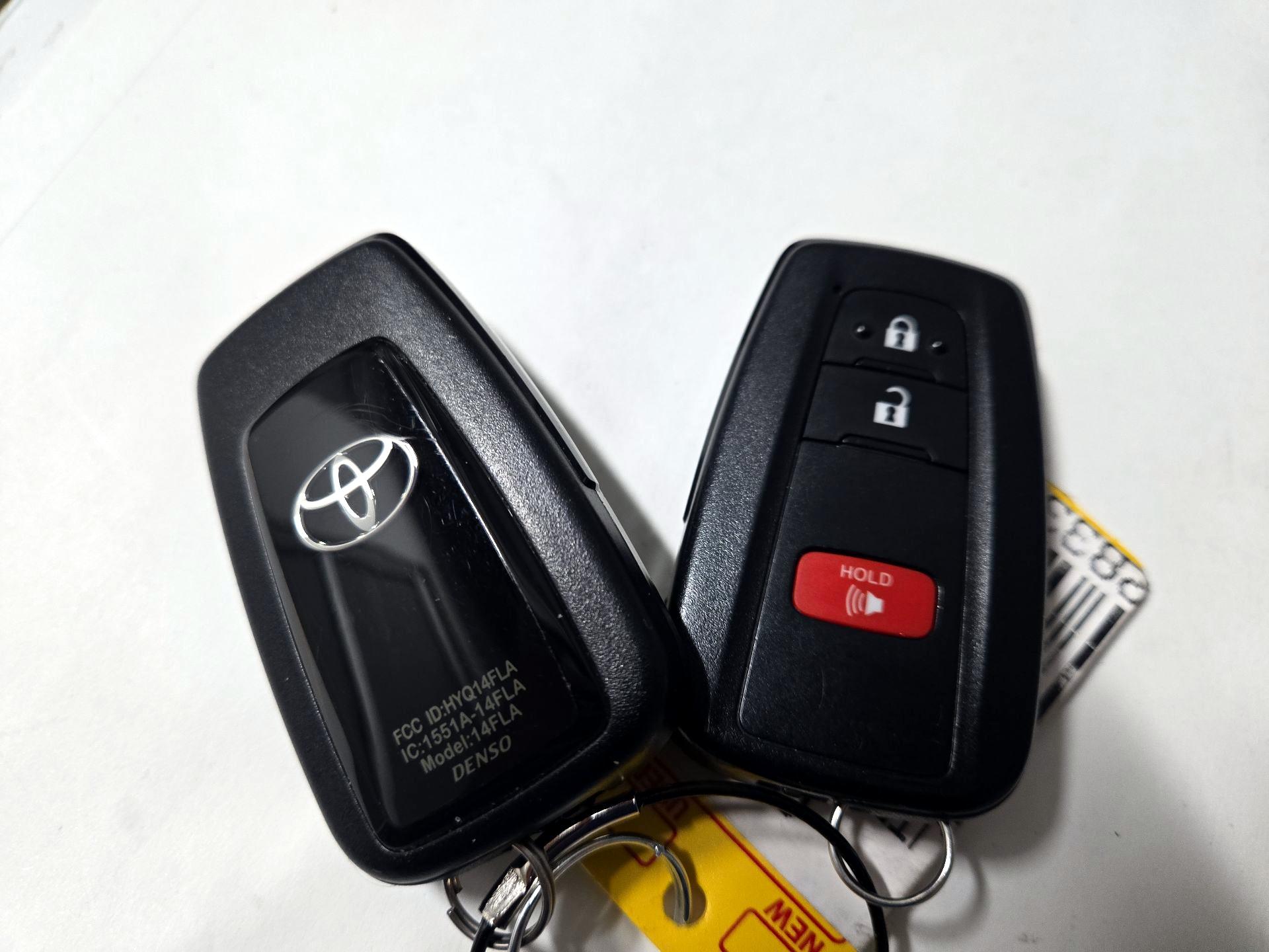 Thumbnail: 2023 Toyota 4Runner - 20