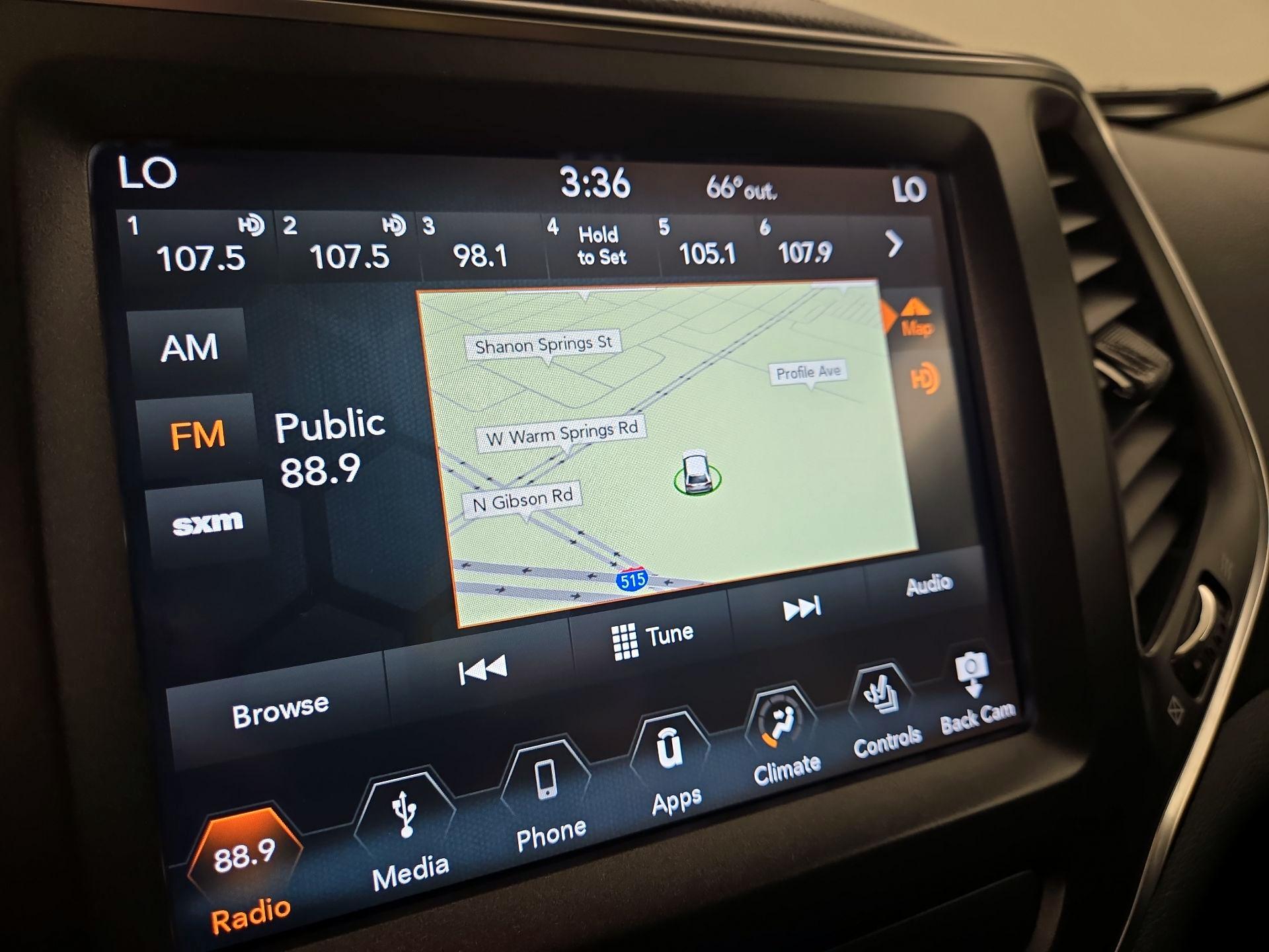 Thumbnail: 2019 Jeep Cherokee - 14