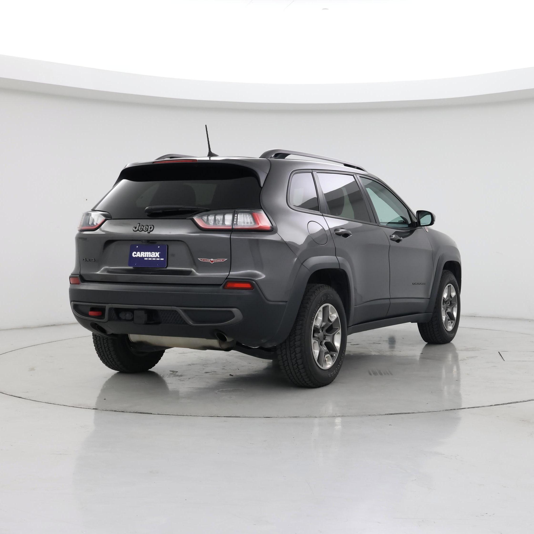 Thumbnail: 2019 Jeep Cherokee - 8