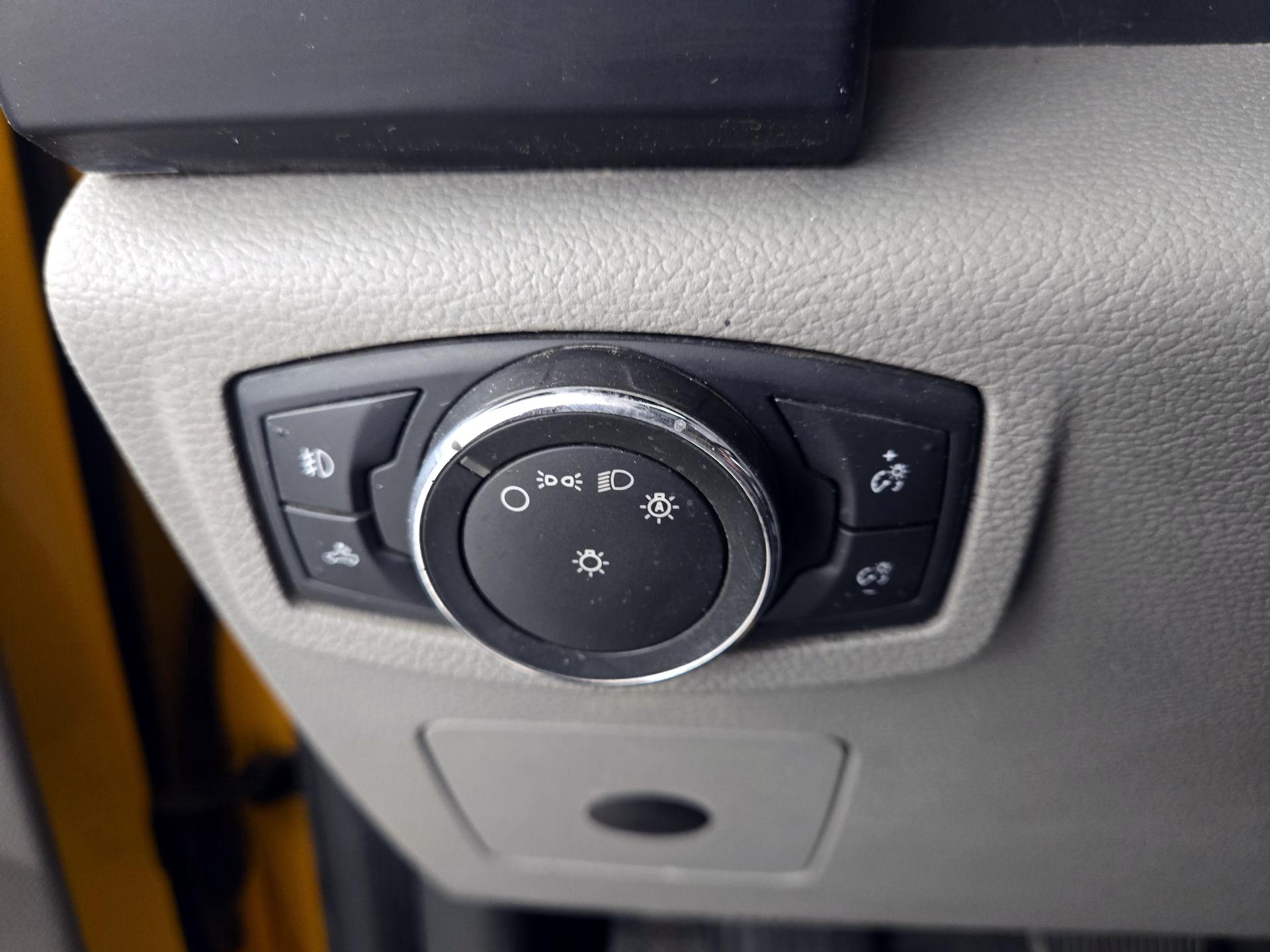 Thumbnail: 2017 Ford F-150 - 13