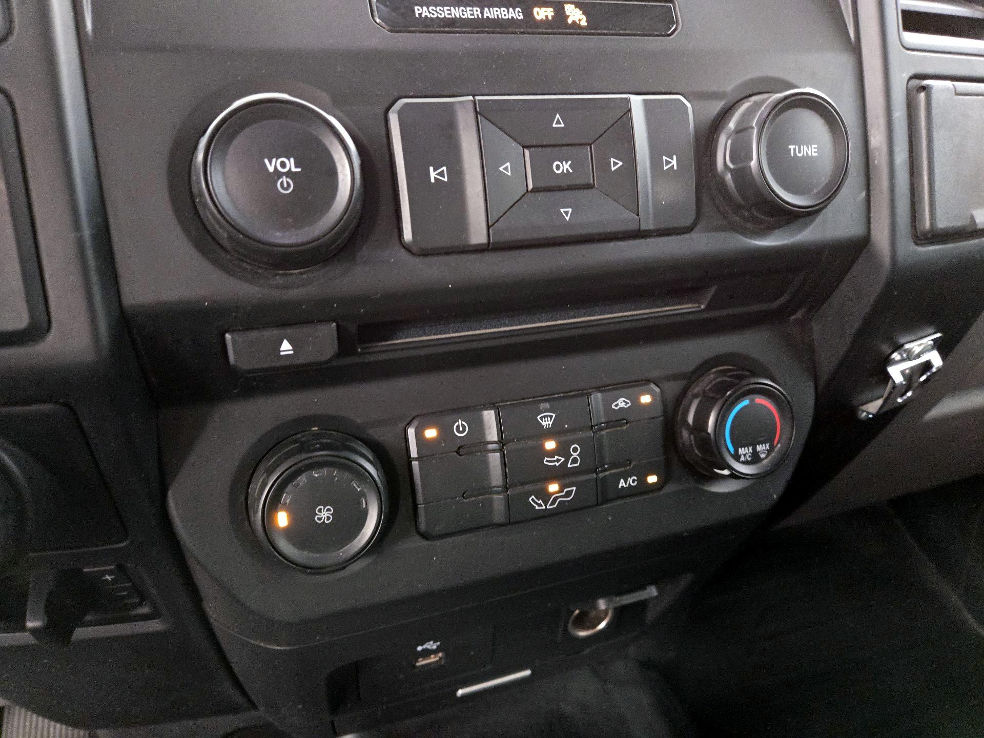 Thumbnail: 2017 Ford F-150 - 16